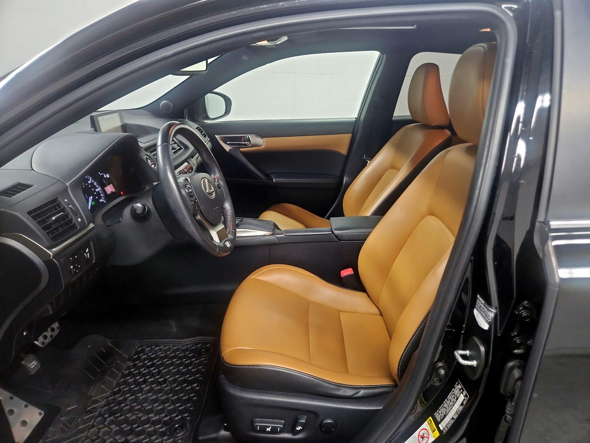 Thumbnail: 2014 Lexus CT - 11