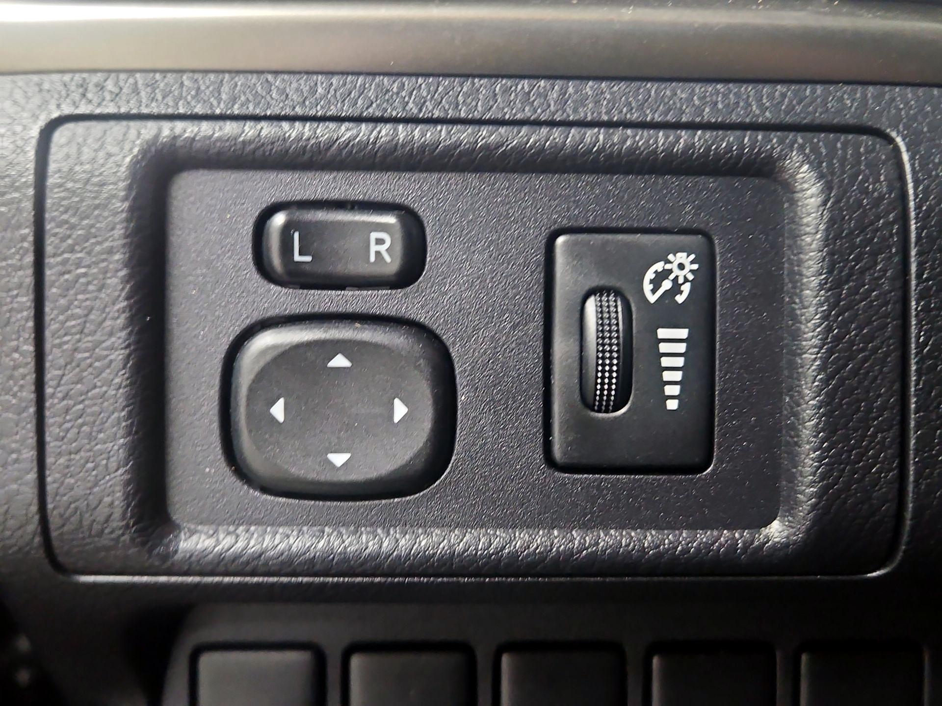 Thumbnail: 2014 Lexus CT - 13