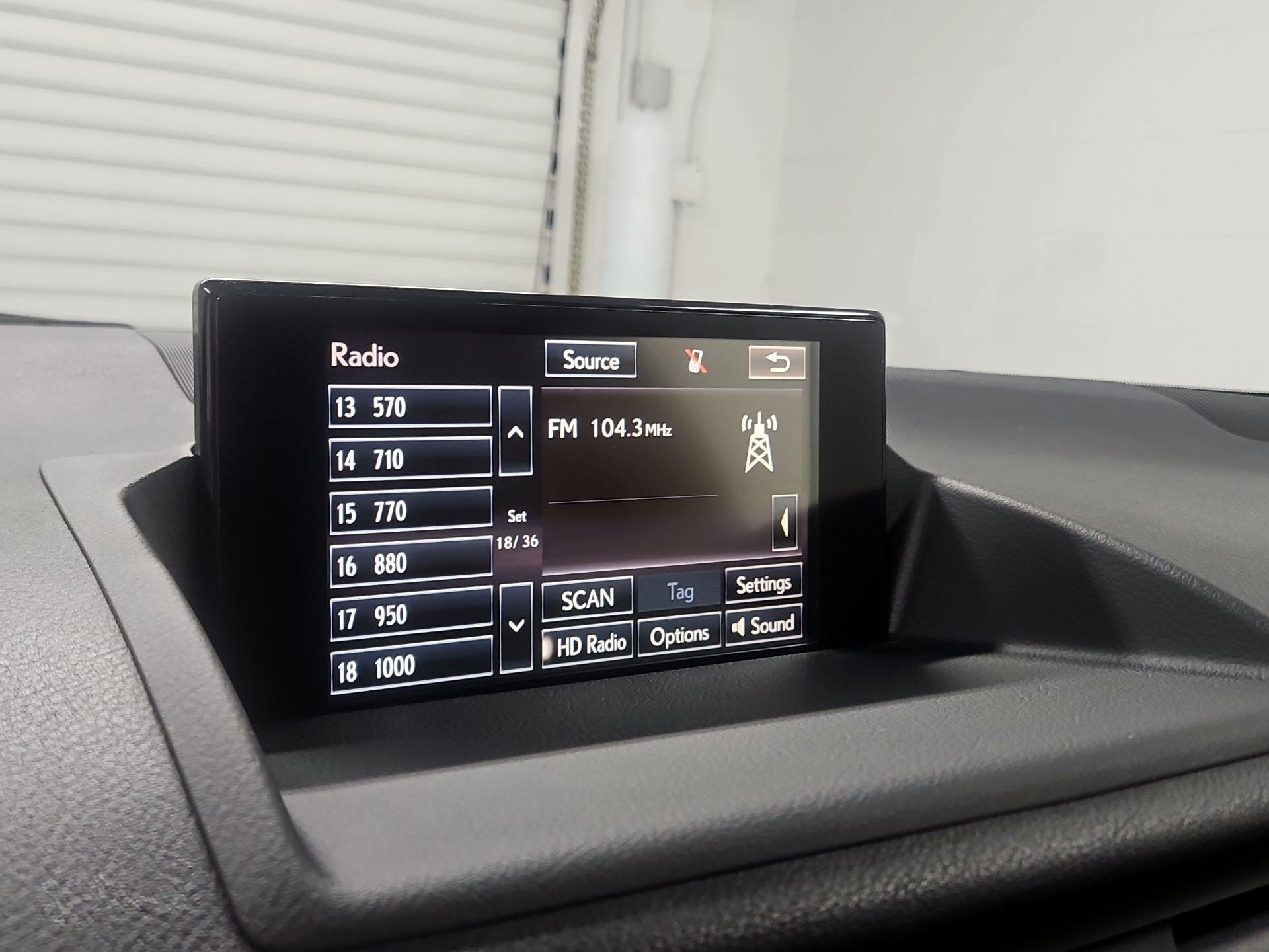 Thumbnail: 2014 Lexus CT - 16