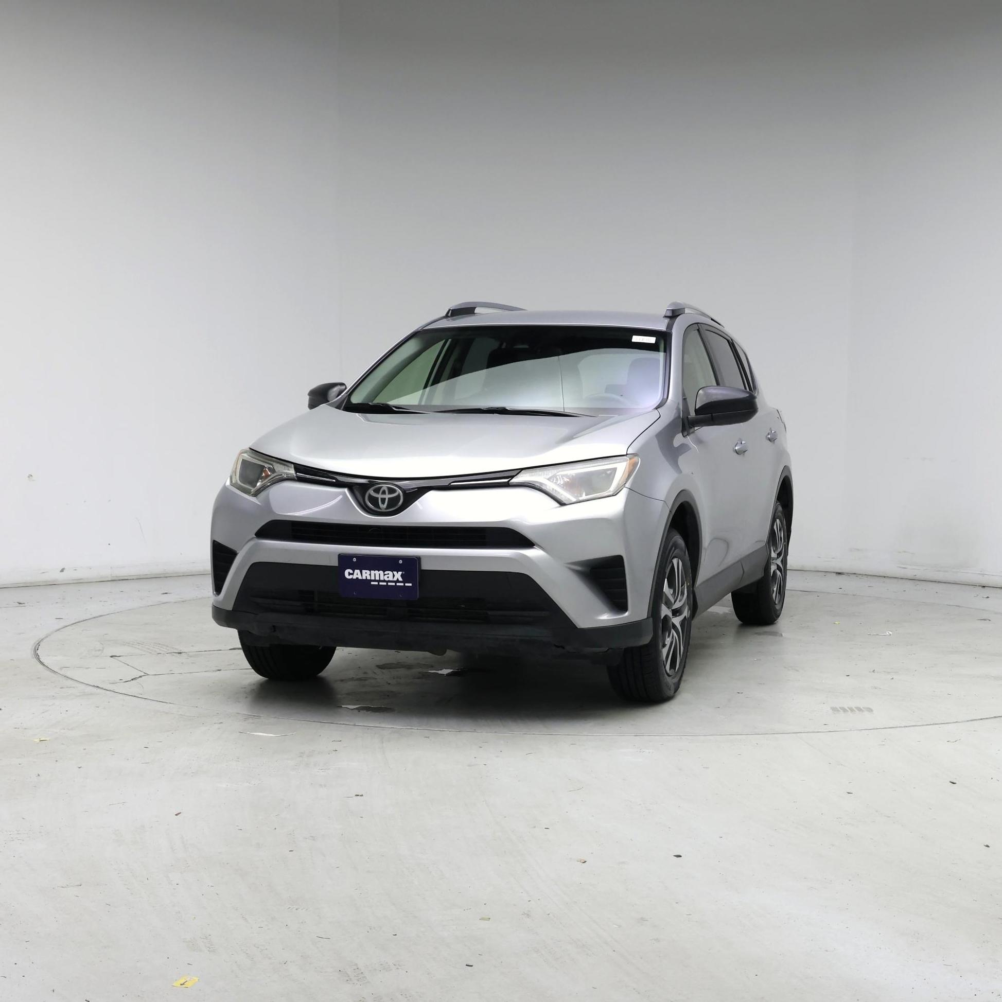 Thumbnail: 2018 Toyota RAV4 - 4