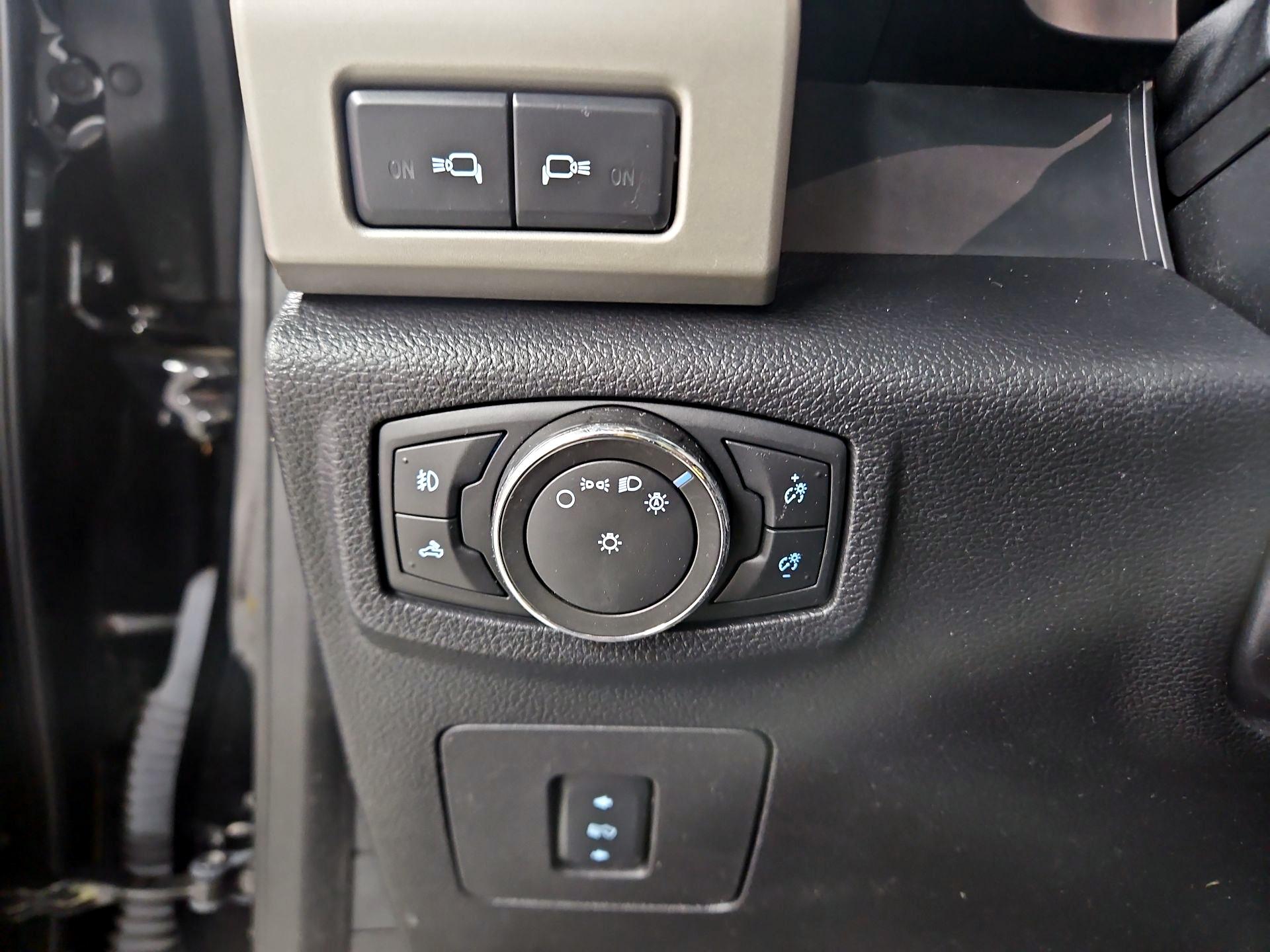 Thumbnail: 2017 Ford F-150 - 13