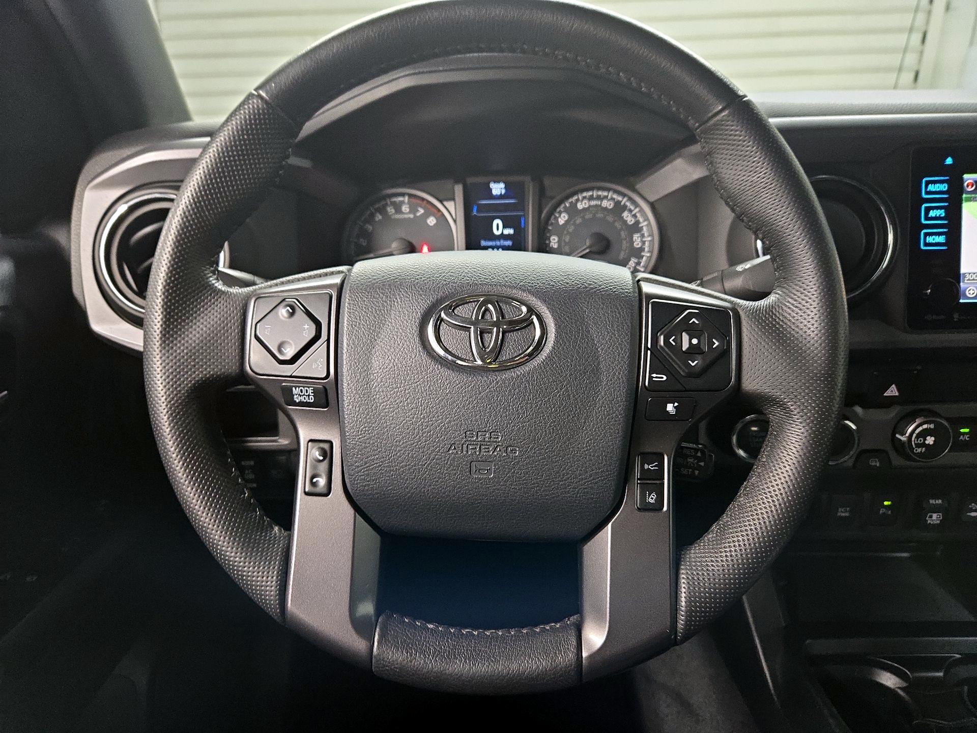 Thumbnail: 2019 Toyota Tacoma - 10