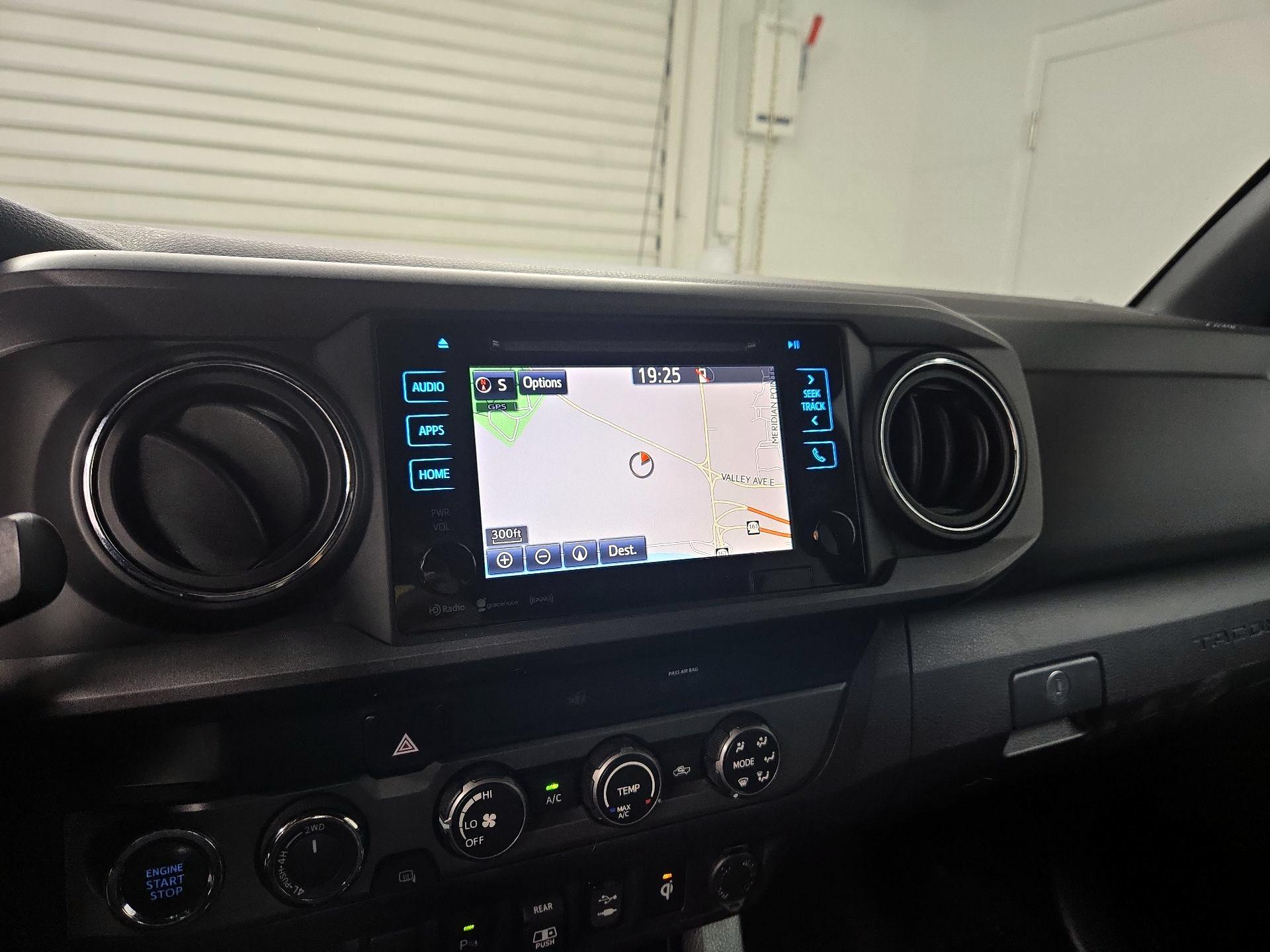 Thumbnail: 2019 Toyota Tacoma - 14