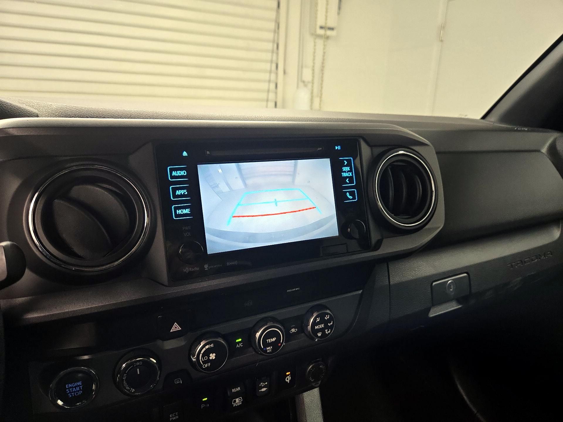 Thumbnail: 2019 Toyota Tacoma - 15