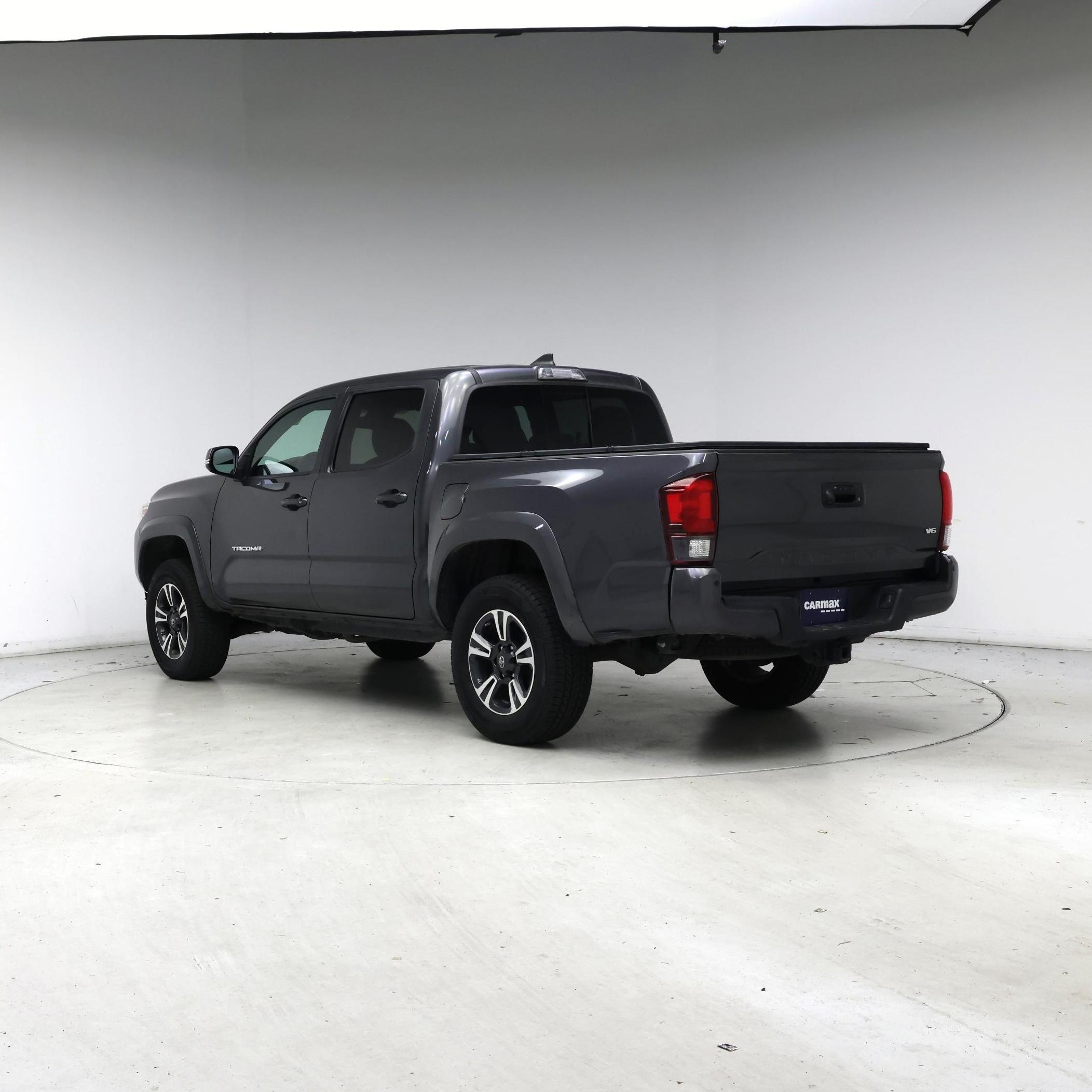 Thumbnail: 2019 Toyota Tacoma - 2