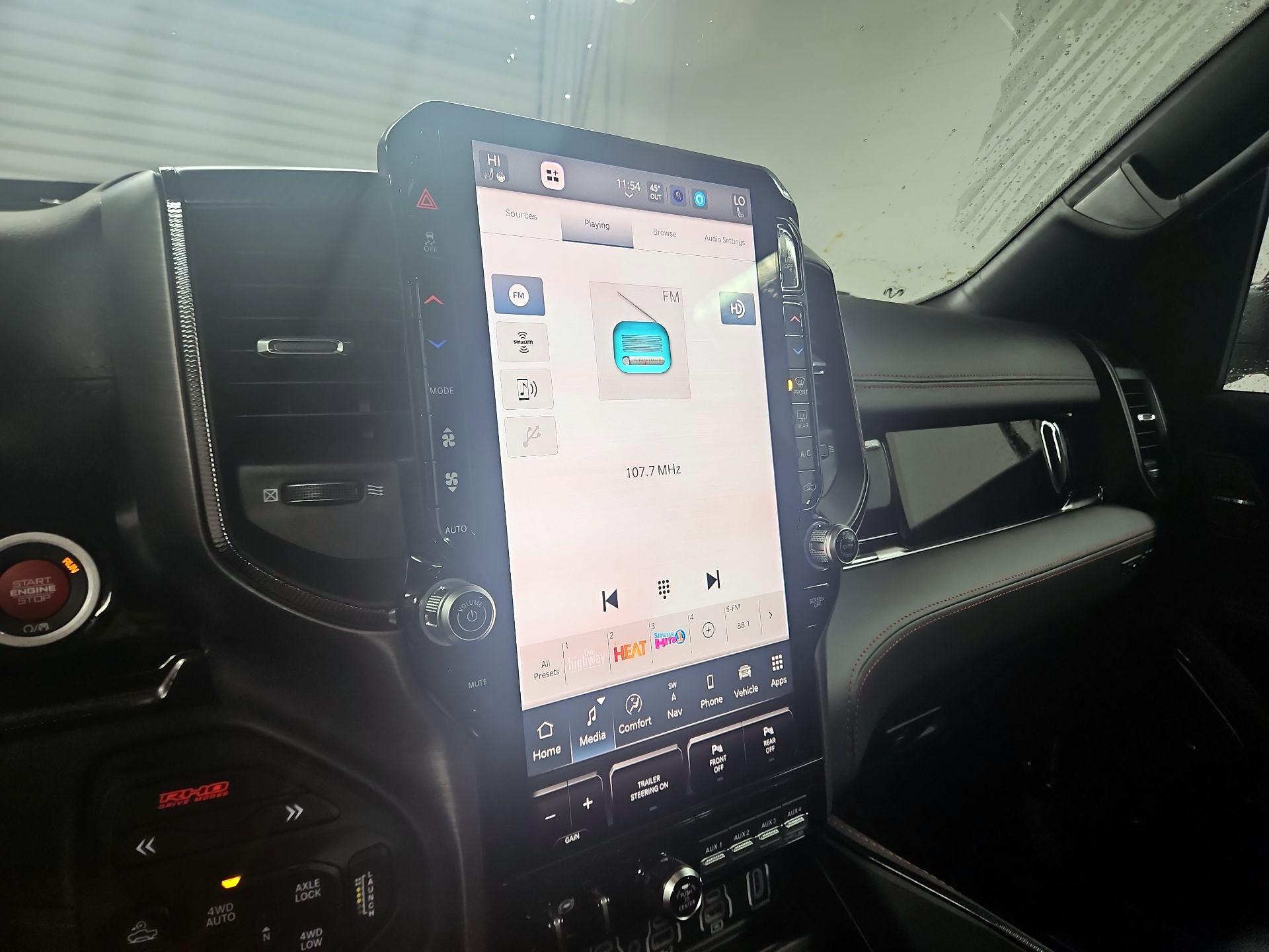 Thumbnail: 2025 RAM 1500 - 16