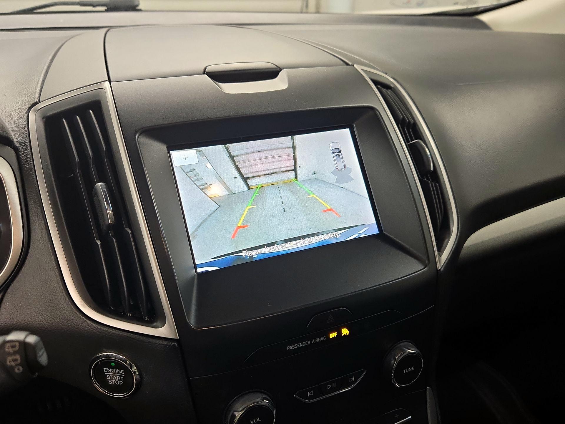 Thumbnail: 2019 Ford Edge - 14