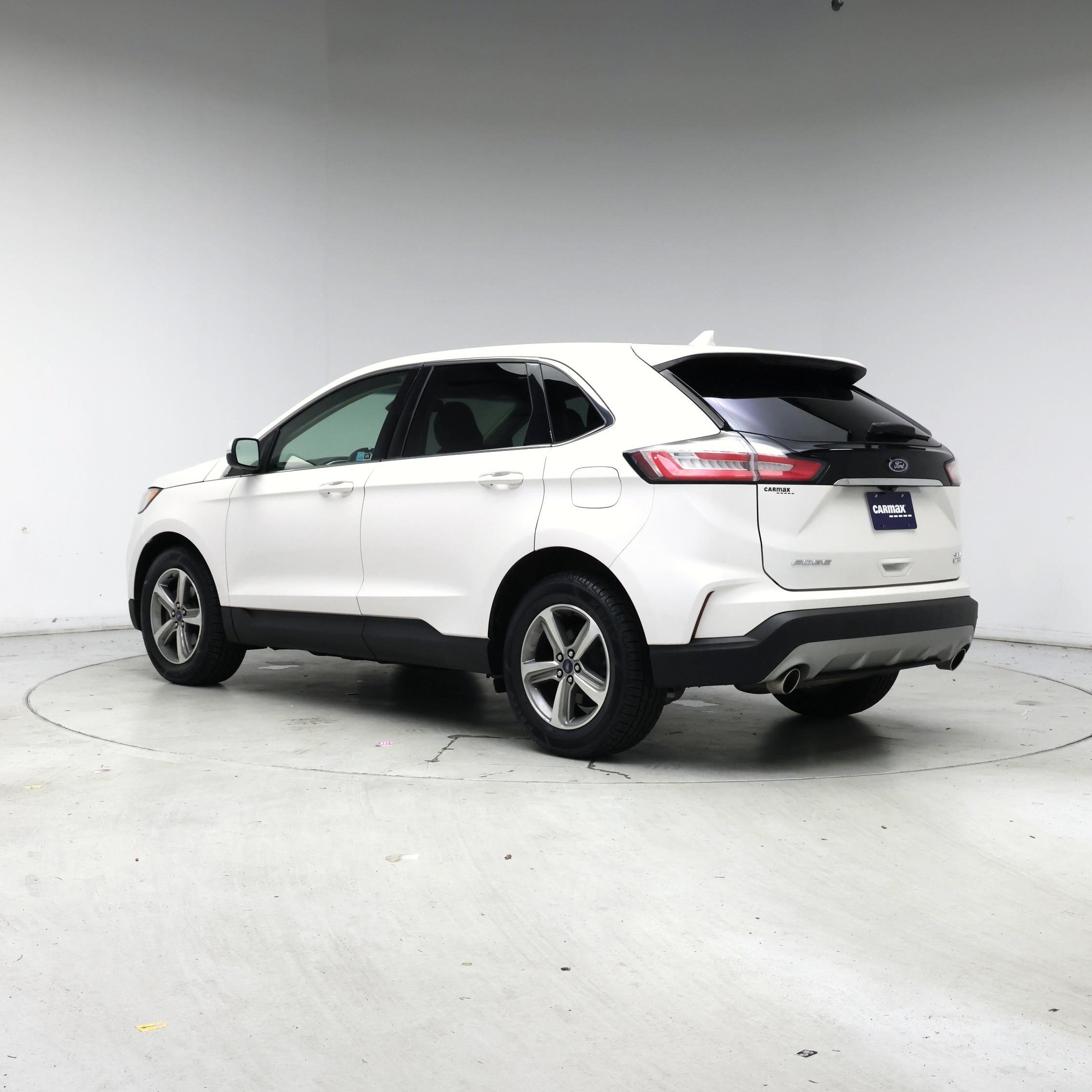 Thumbnail: 2019 Ford Edge - 2