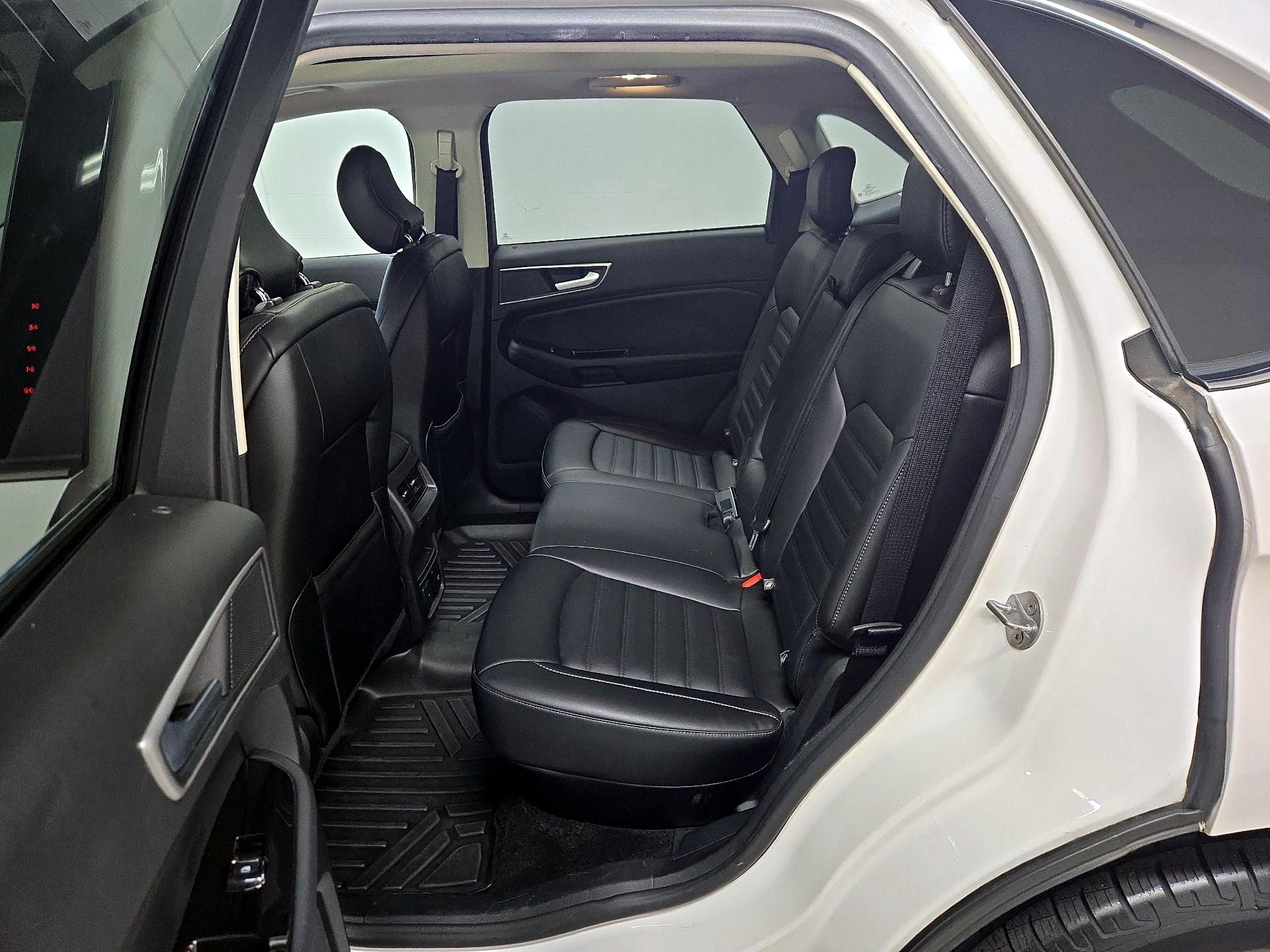 Thumbnail: 2019 Ford Edge - 20