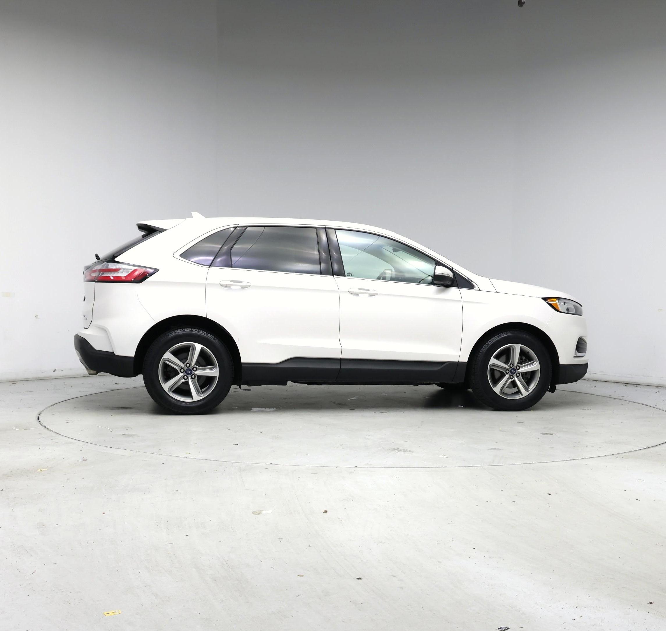 Thumbnail: 2019 Ford Edge - 7