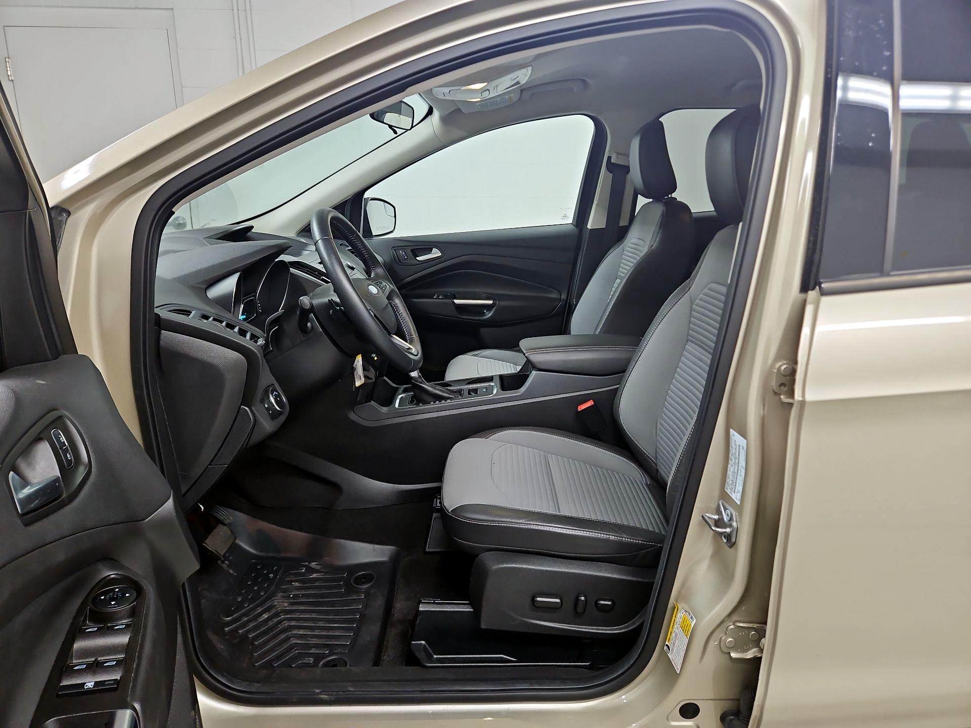 Thumbnail: 2018 Ford Escape - 11