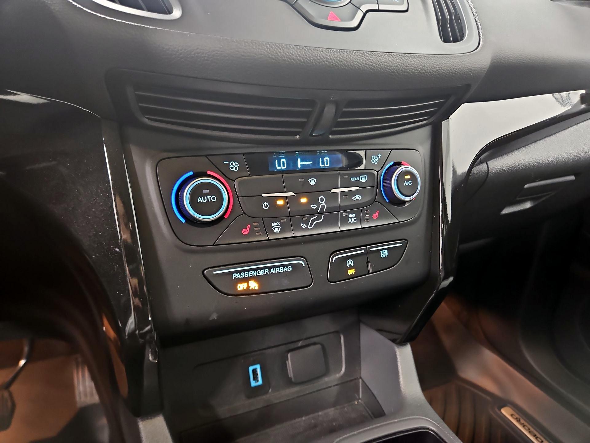 Thumbnail: 2018 Ford Escape - 16