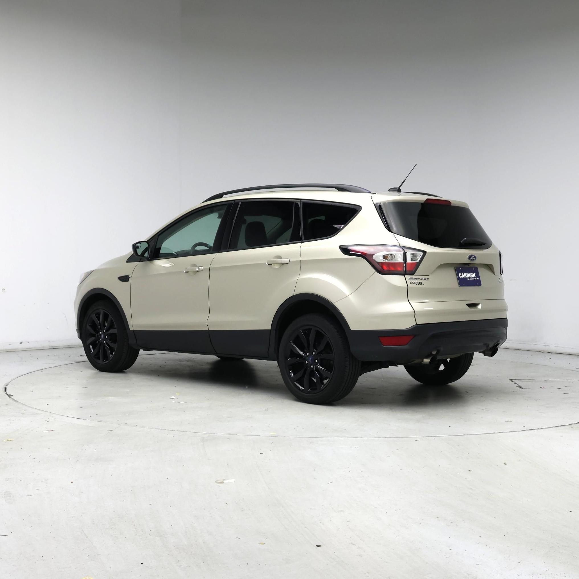 Thumbnail: 2018 Ford Escape - 2