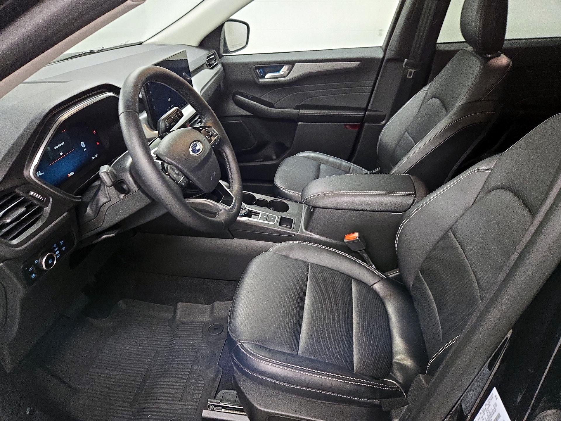 Thumbnail: 2023 Ford Escape - 11