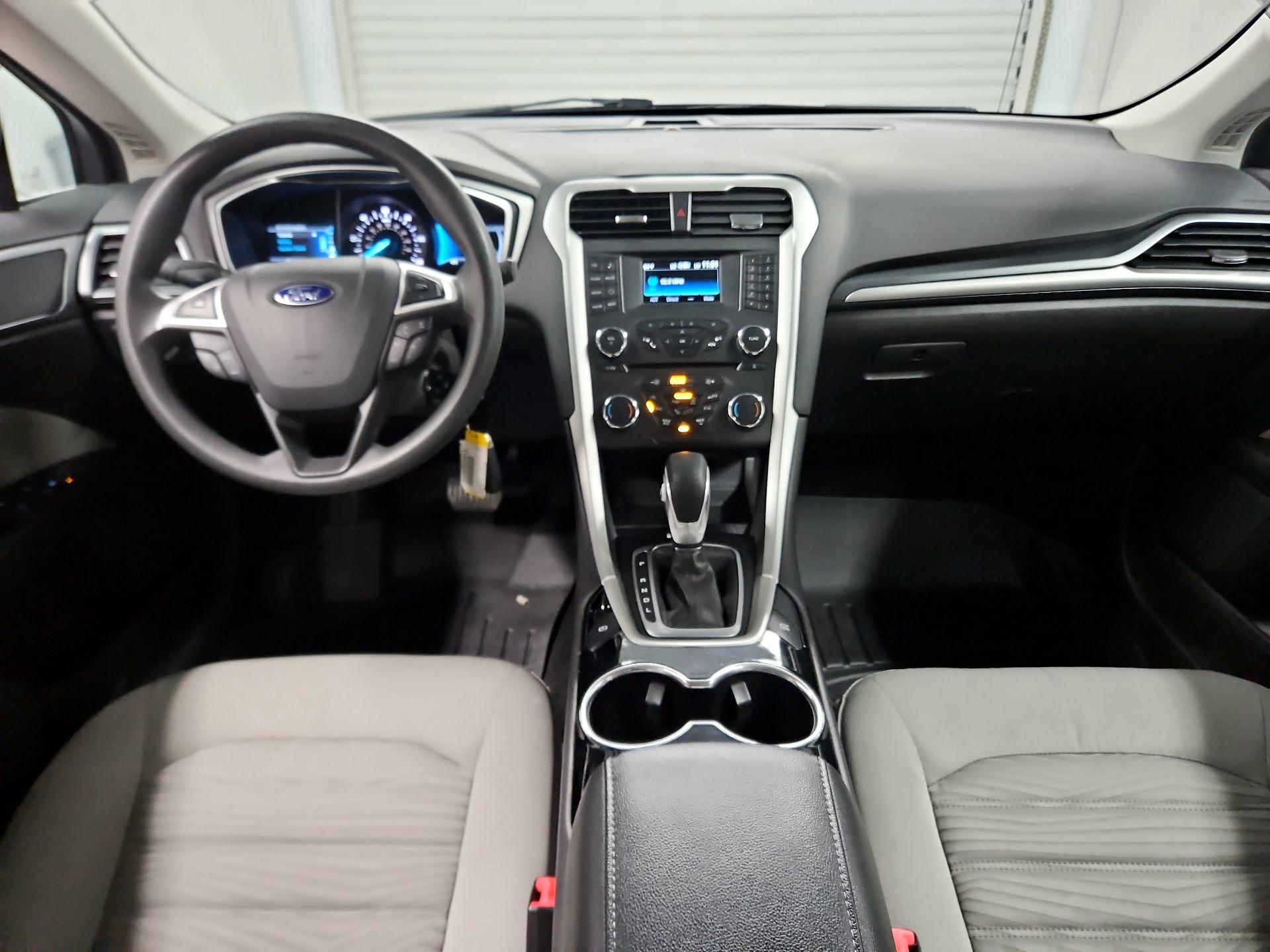 Thumbnail: 2016 Ford Fusion - 9