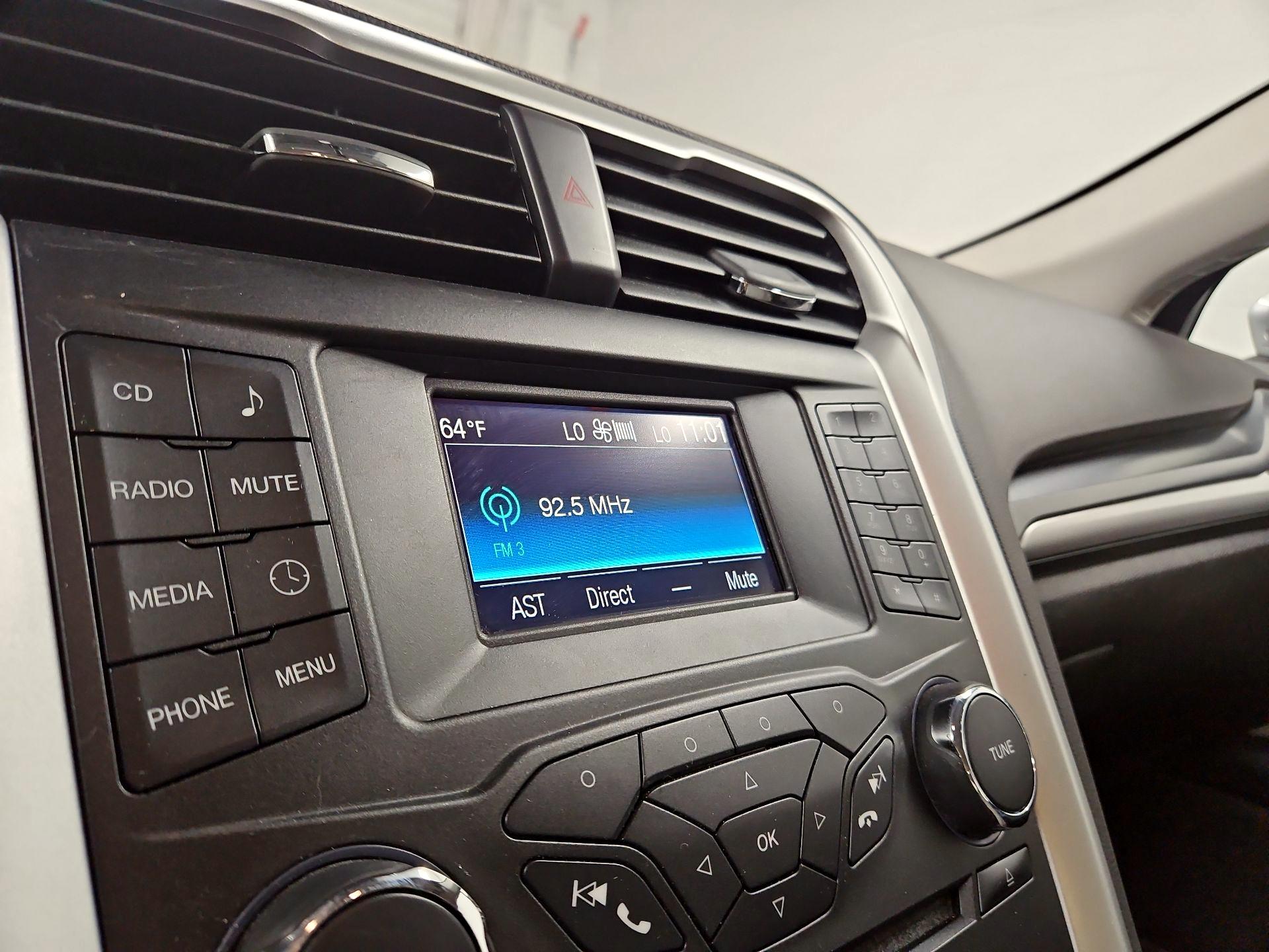 Thumbnail: 2016 Ford Fusion - 15