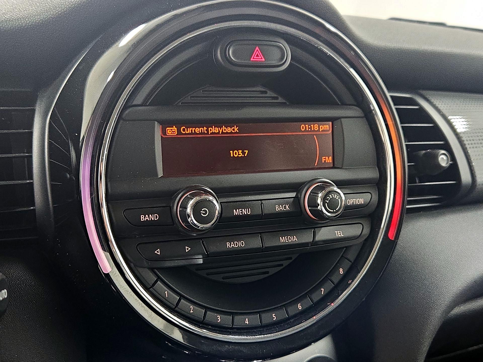 Thumbnail: 2016 MINI Cooper Hardtop - 14