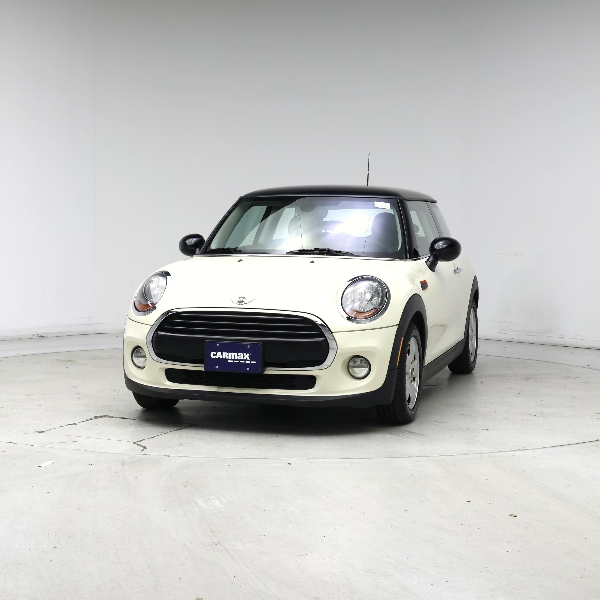 Thumbnail: 2016 MINI Cooper Hardtop - 4