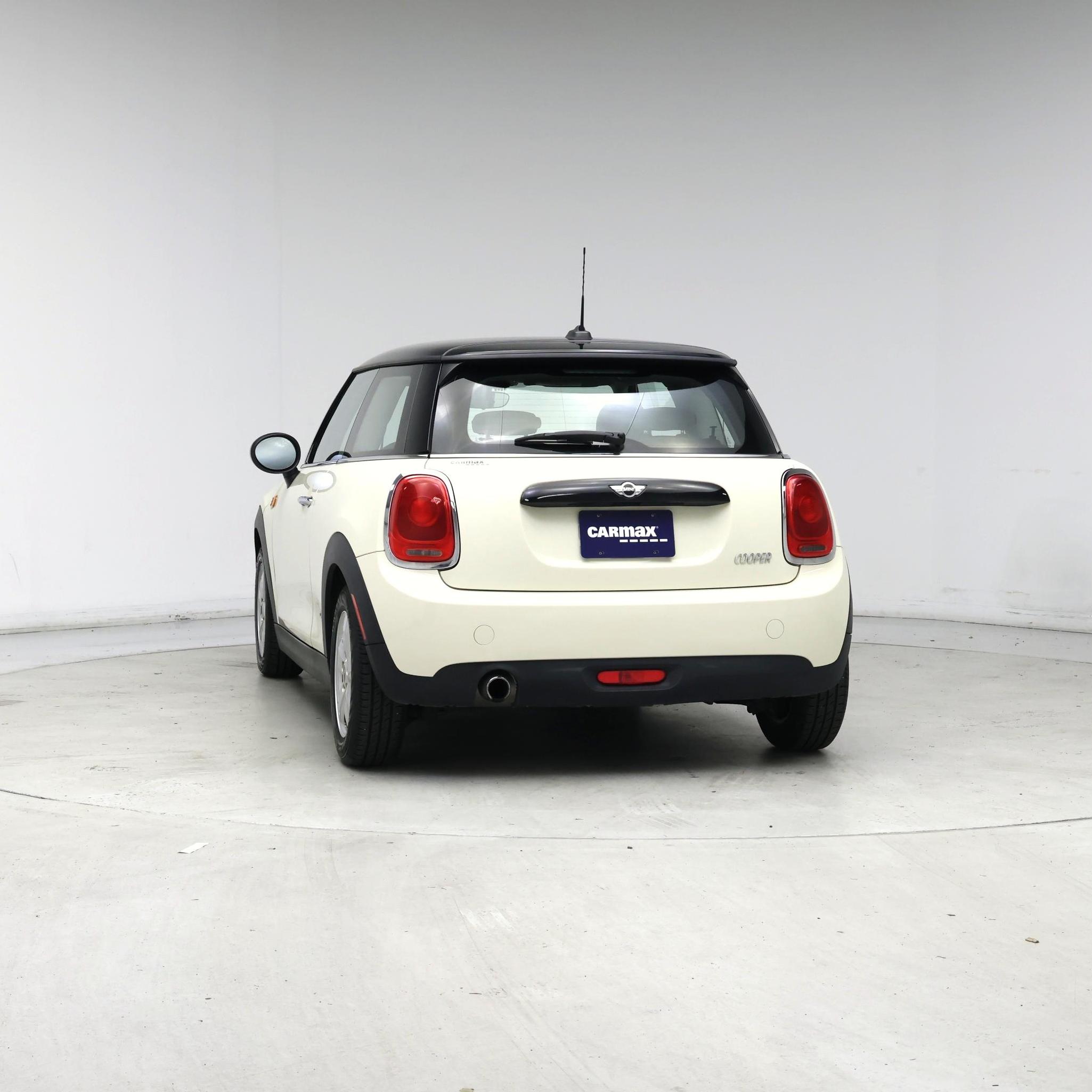 Thumbnail: 2016 MINI Cooper Hardtop - 6