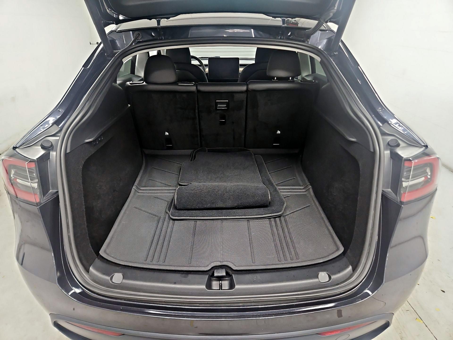 Thumbnail: 2024 Tesla Model Y - 20