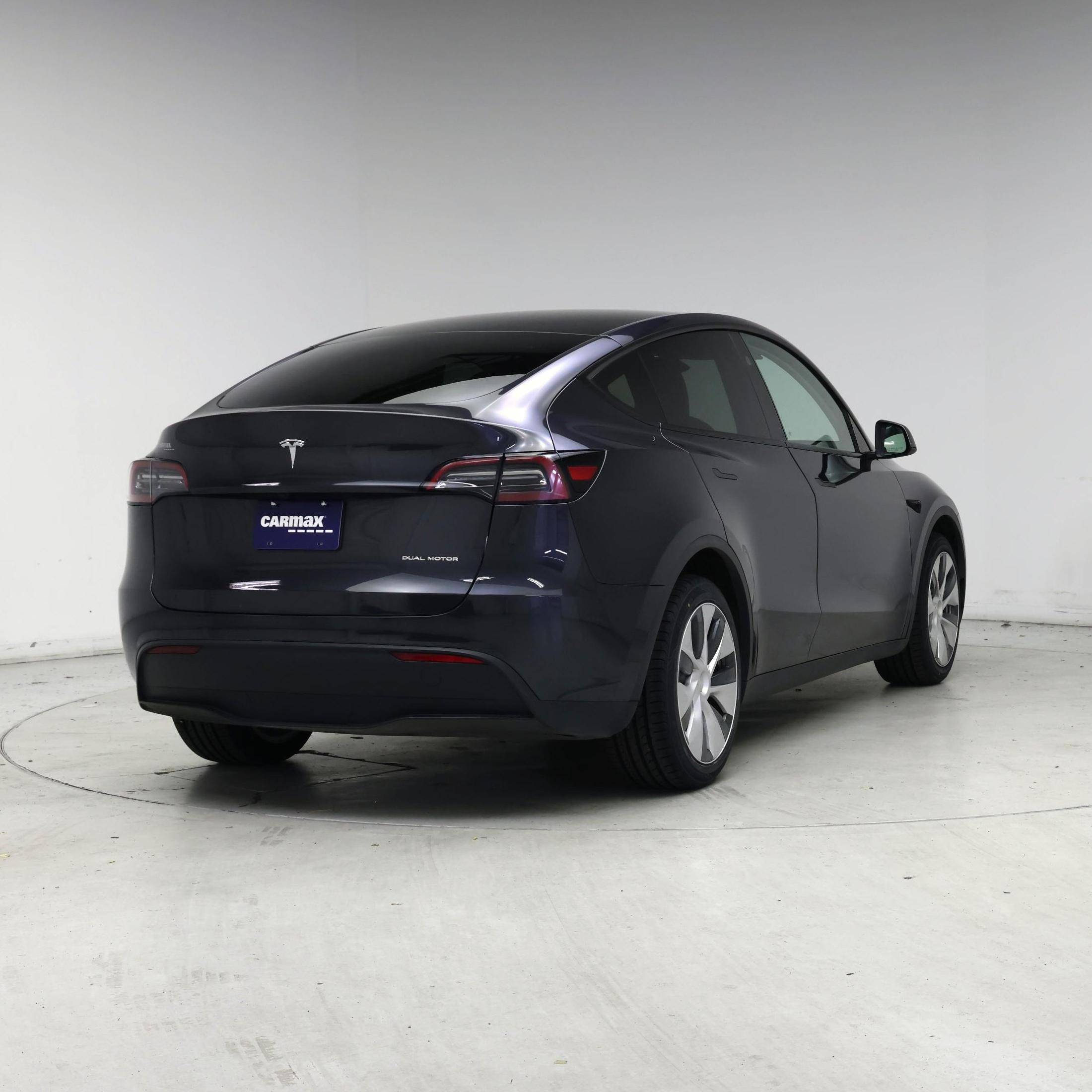 Thumbnail: 2024 Tesla Model Y - 8