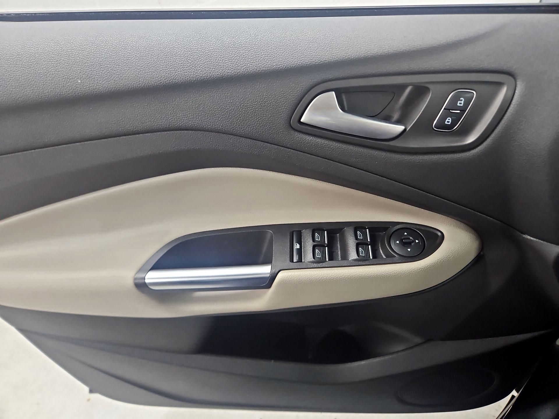 Thumbnail: 2019 Ford Escape - 12