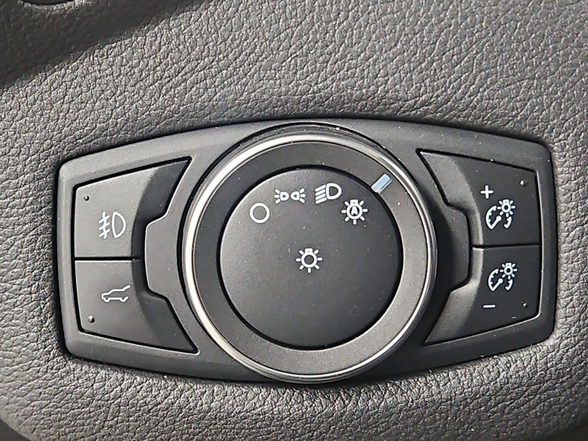 Thumbnail: 2019 Ford Escape - 13