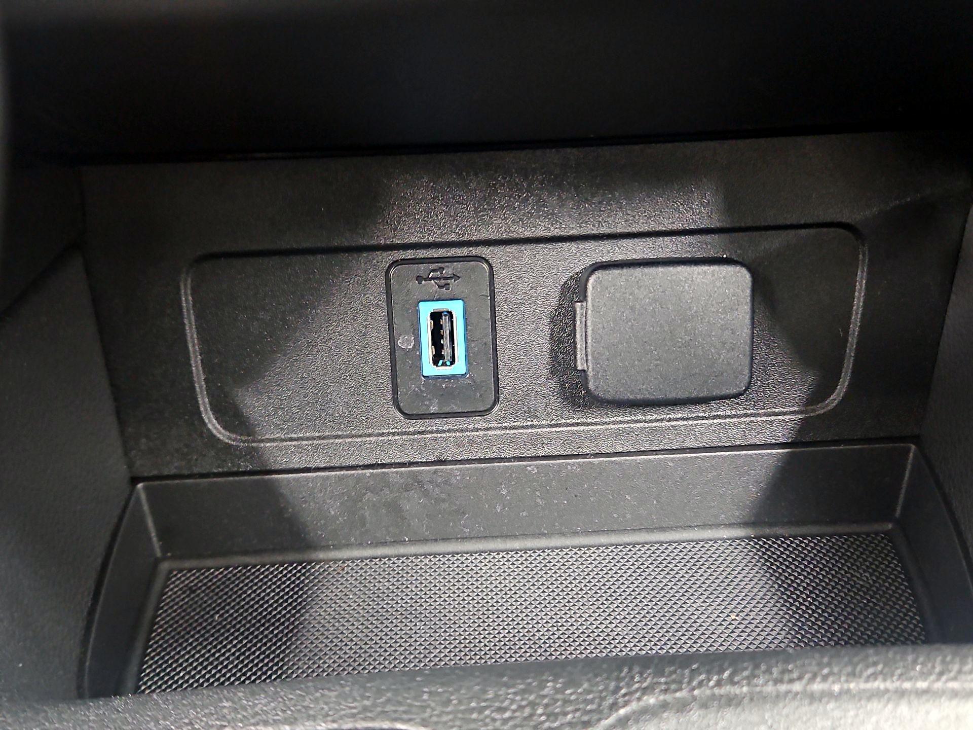 Thumbnail: 2019 Ford Escape - 18