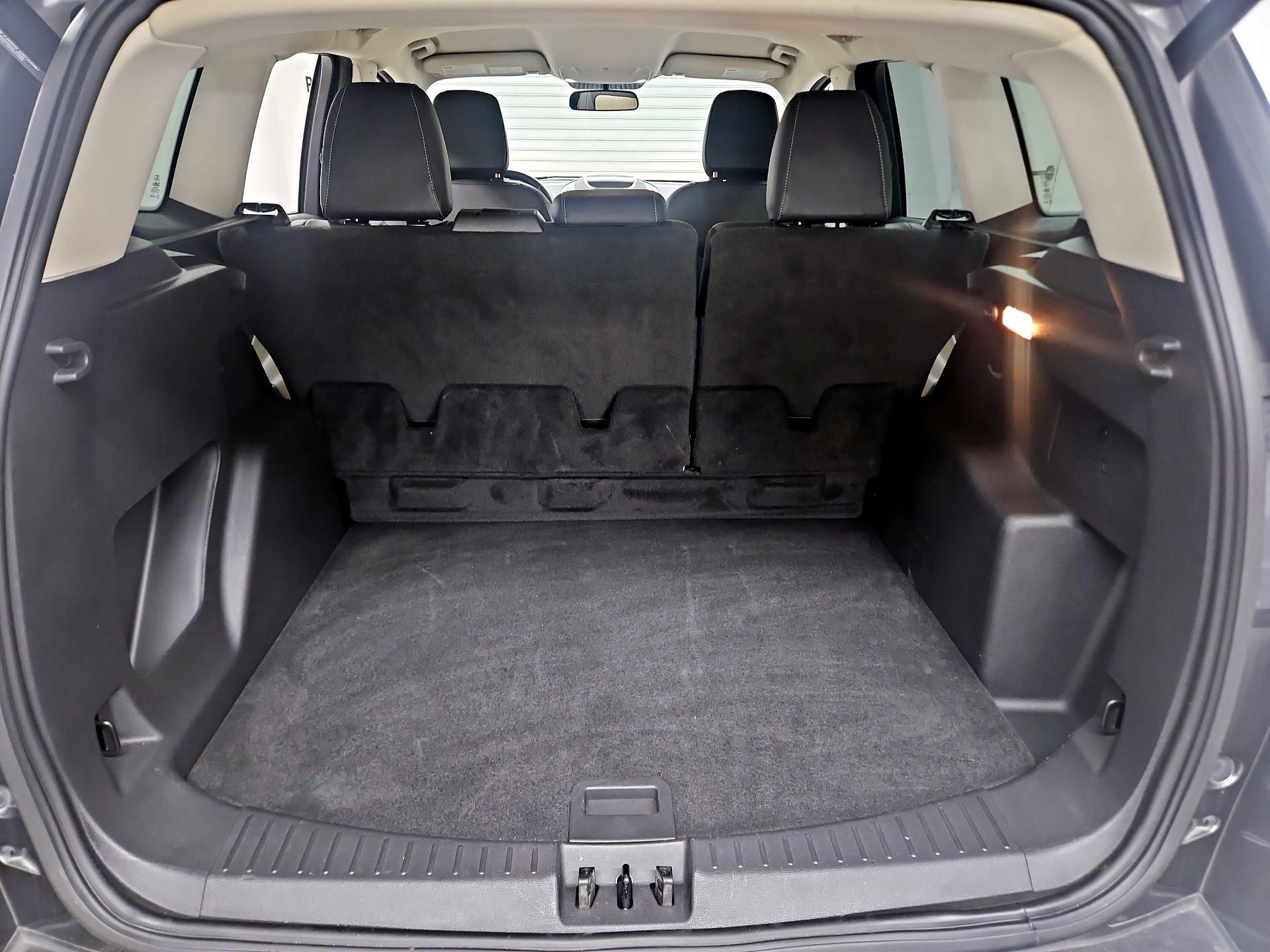 Thumbnail: 2019 Ford Escape - 20