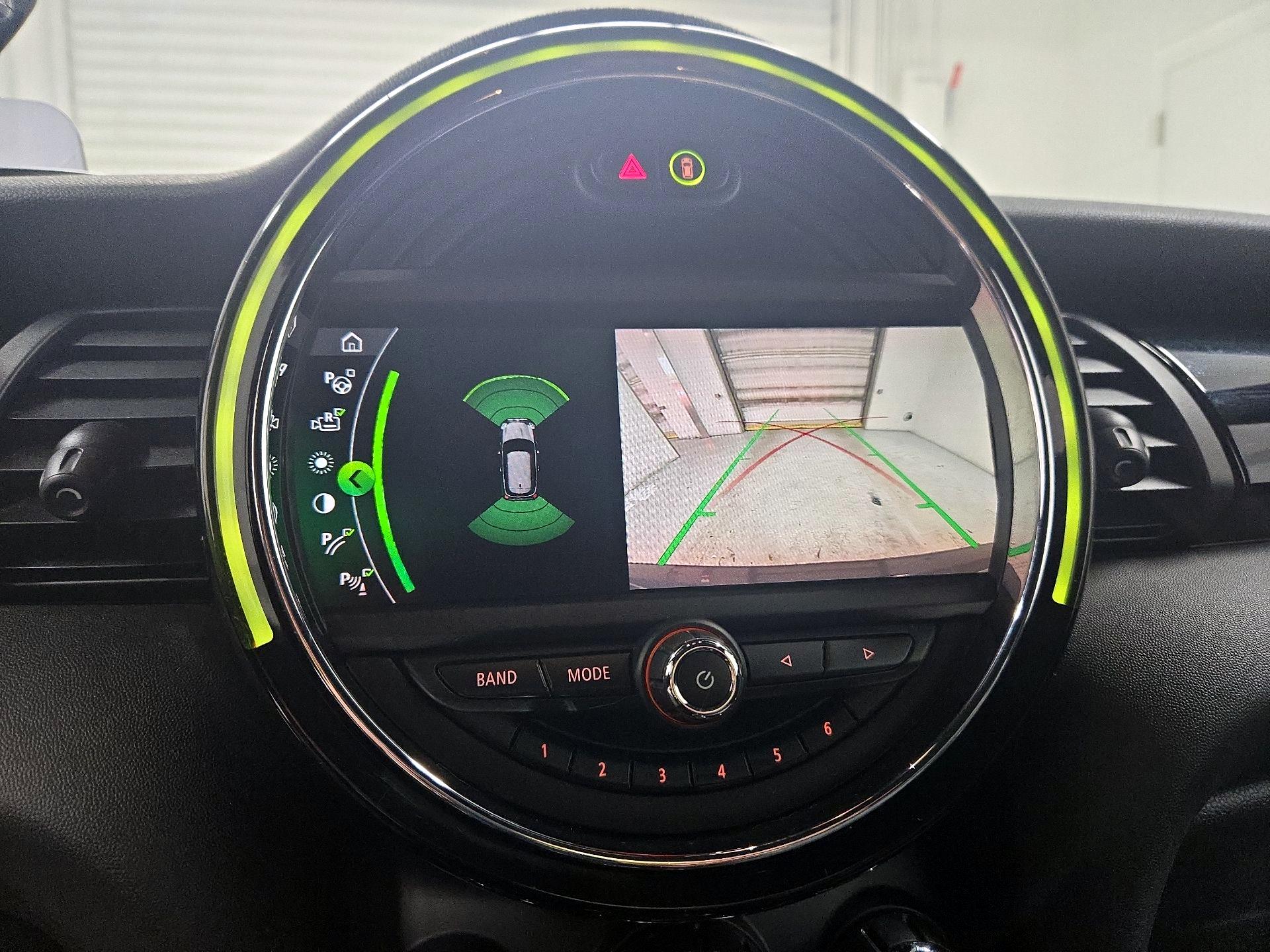 Thumbnail: 2020 MINI Cooper Hardtop - 15