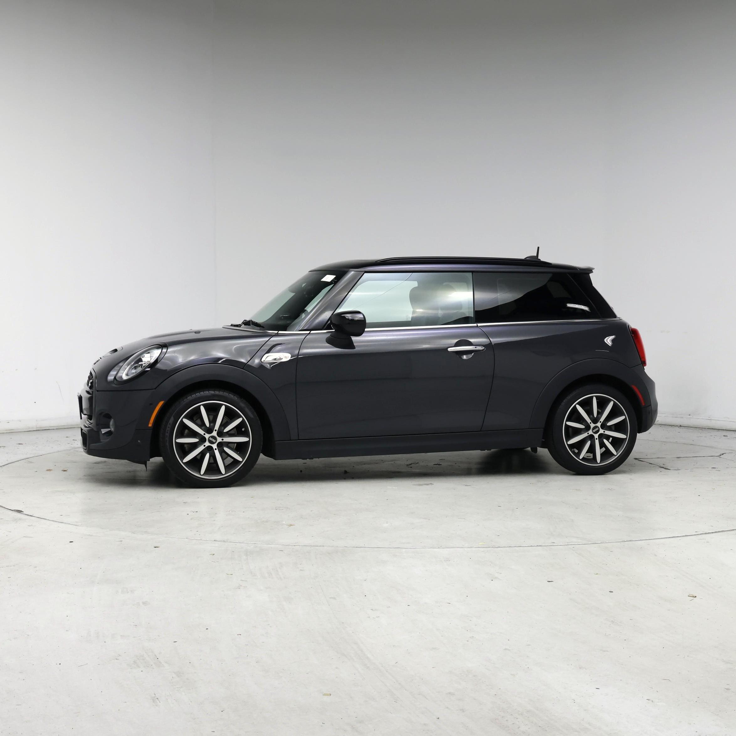 Thumbnail: 2020 MINI Cooper Hardtop - 4