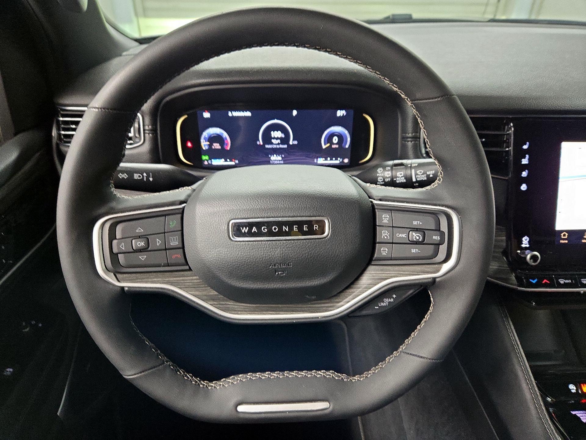 Thumbnail: 2023 Jeep Wagoneer - 10