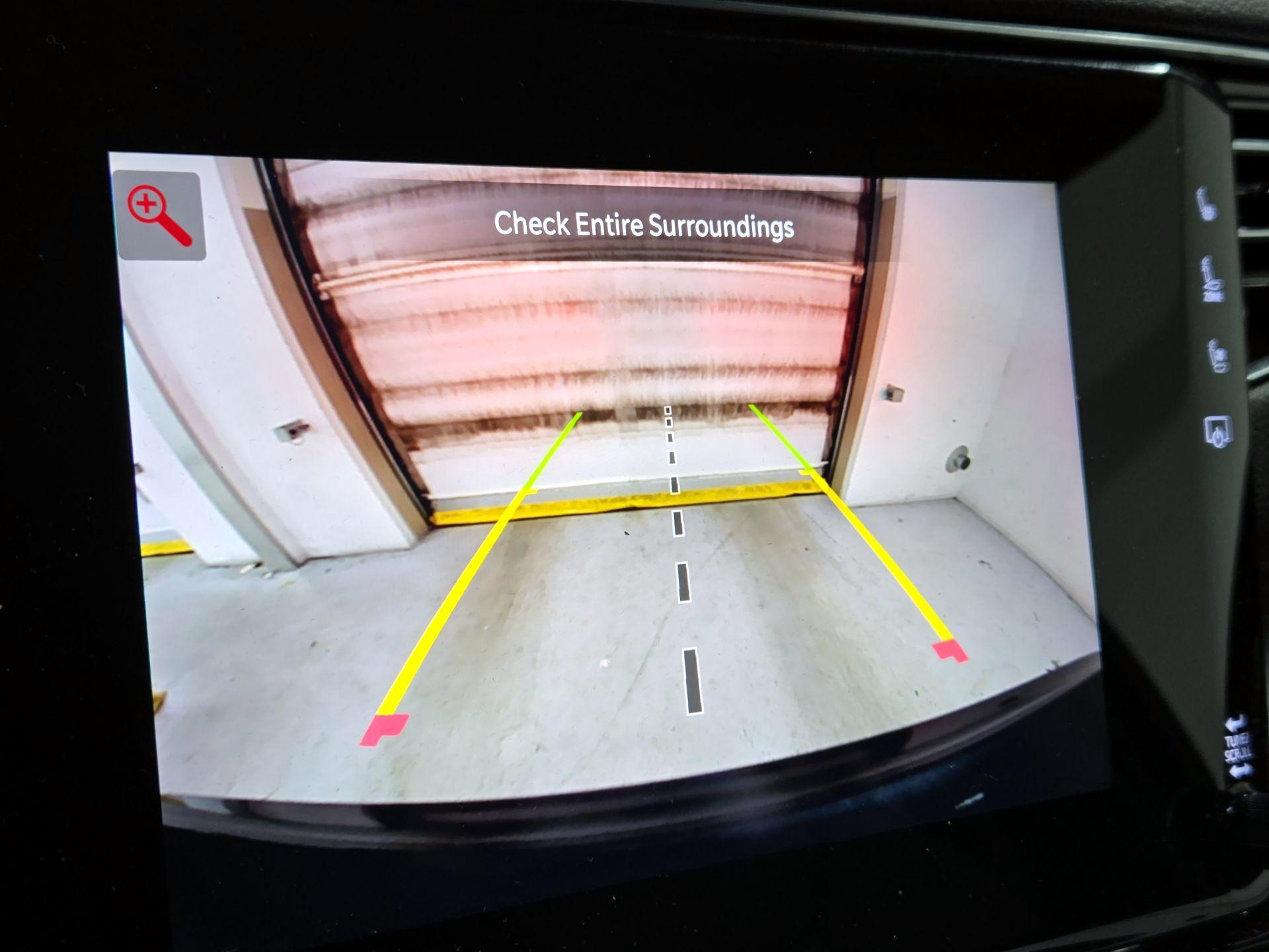 Thumbnail: 2023 Jeep Wagoneer - 15