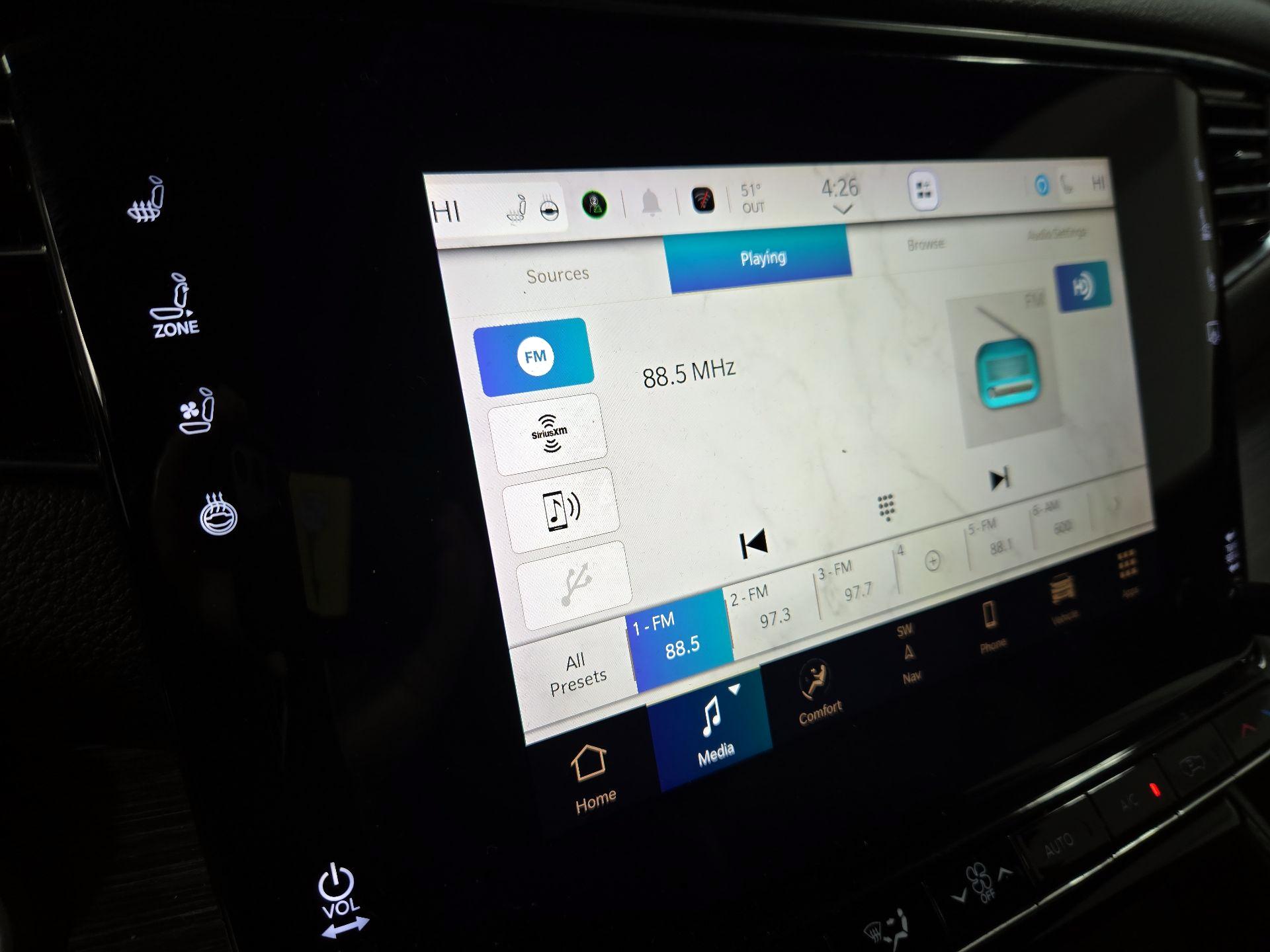 Thumbnail: 2023 Jeep Wagoneer - 16