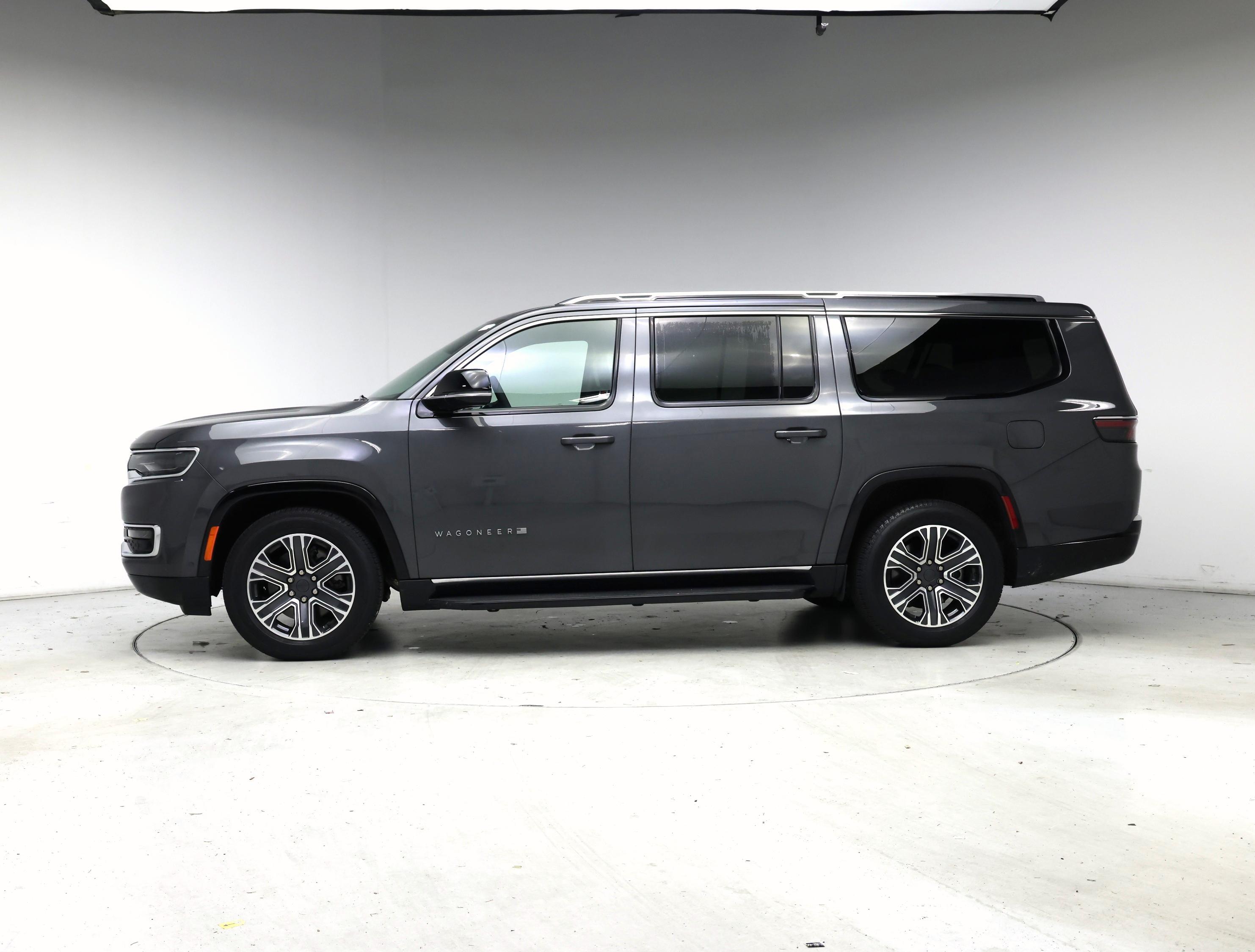 Thumbnail: 2023 Jeep Wagoneer - 3