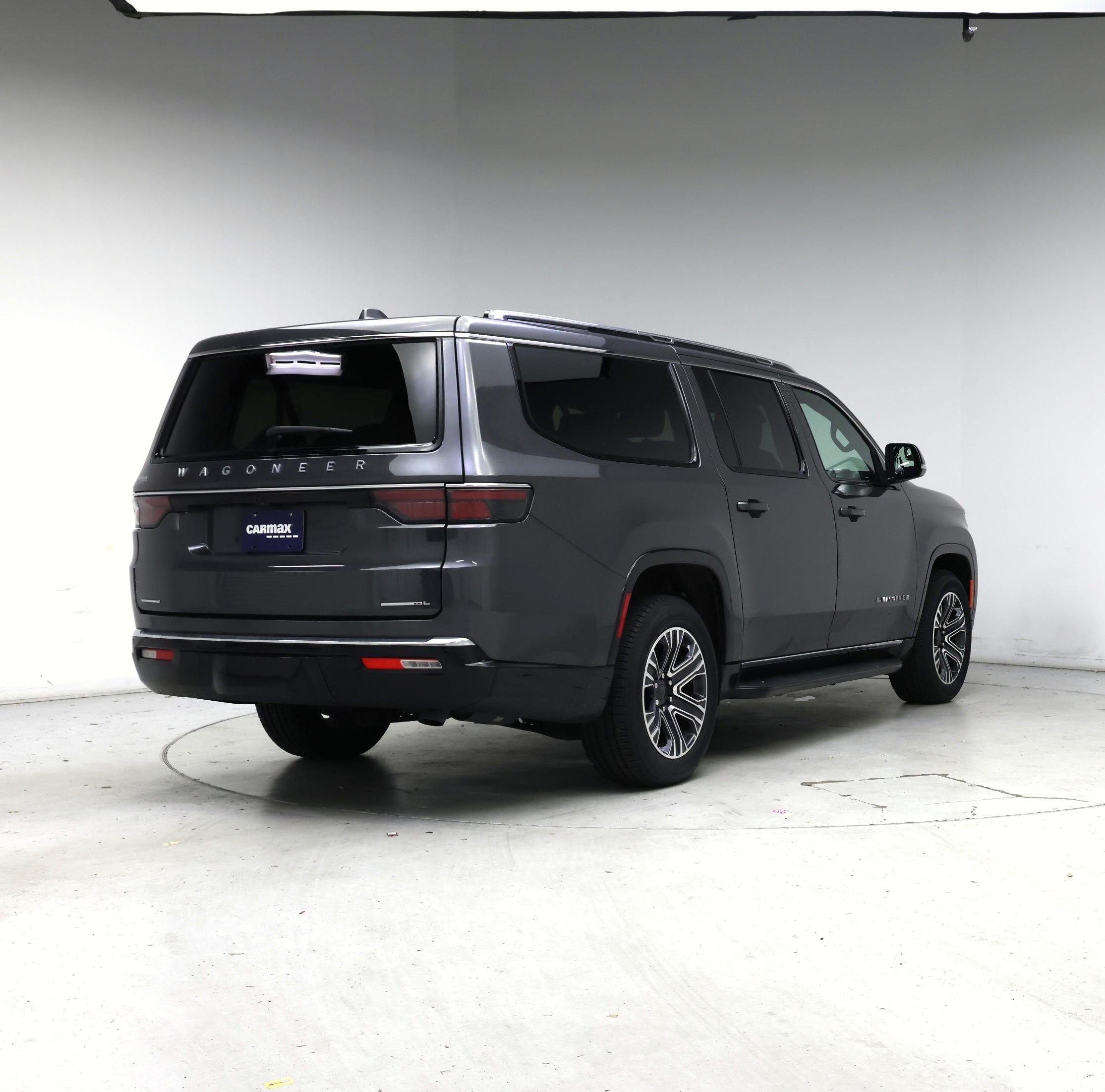 Thumbnail: 2023 Jeep Wagoneer - 8