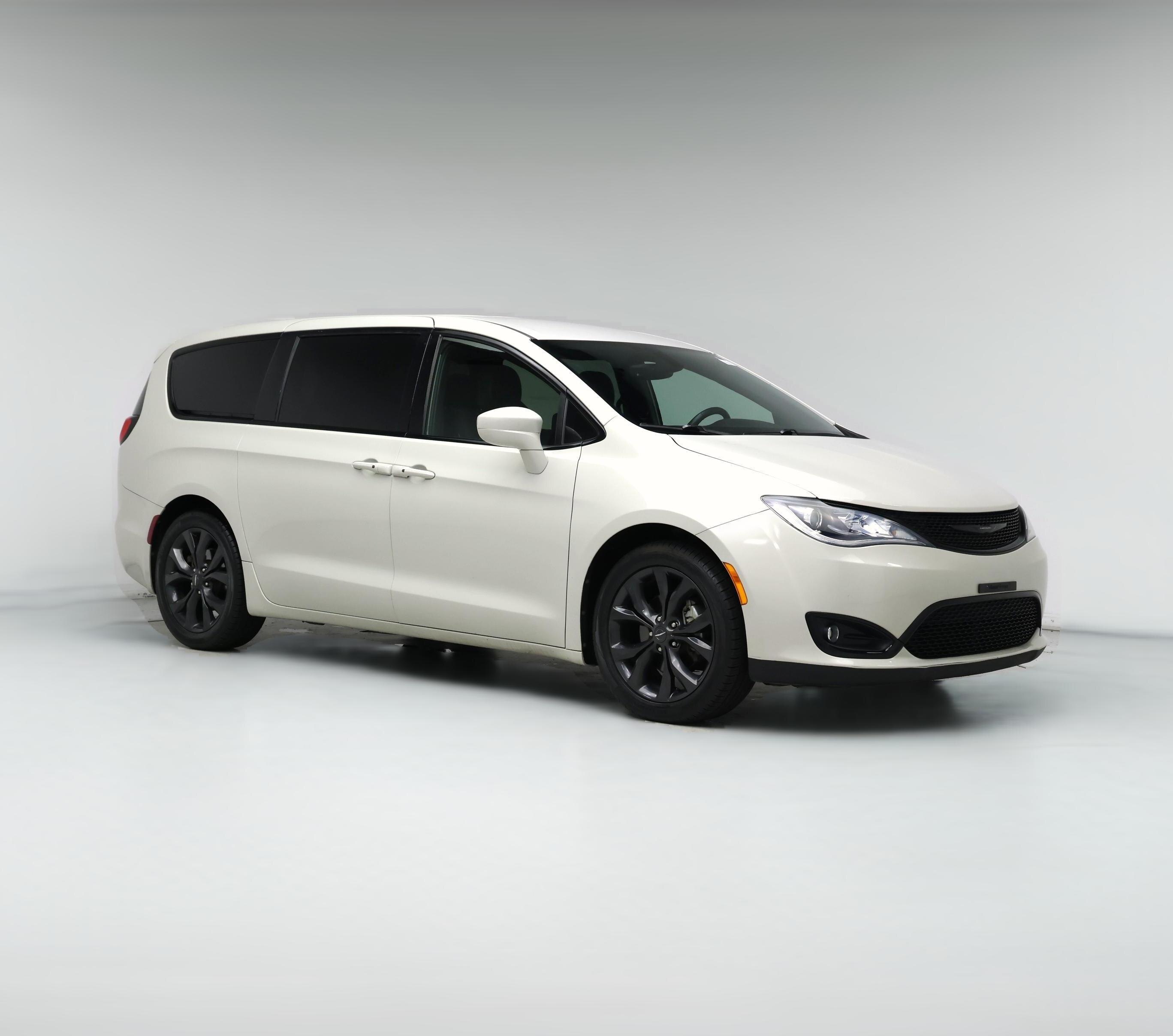 Thumbnail: 2019 Chrysler Pacifica - 1