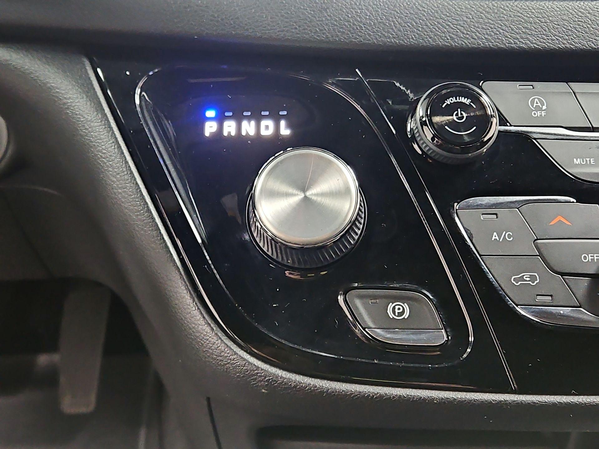 Thumbnail: 2019 Chrysler Pacifica - 18