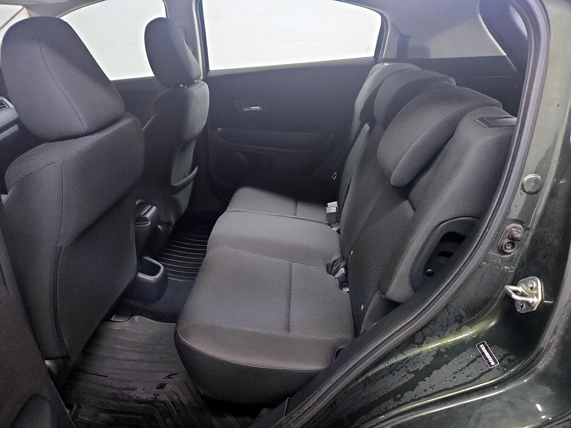 Thumbnail: 2016 Honda HR-V - 19