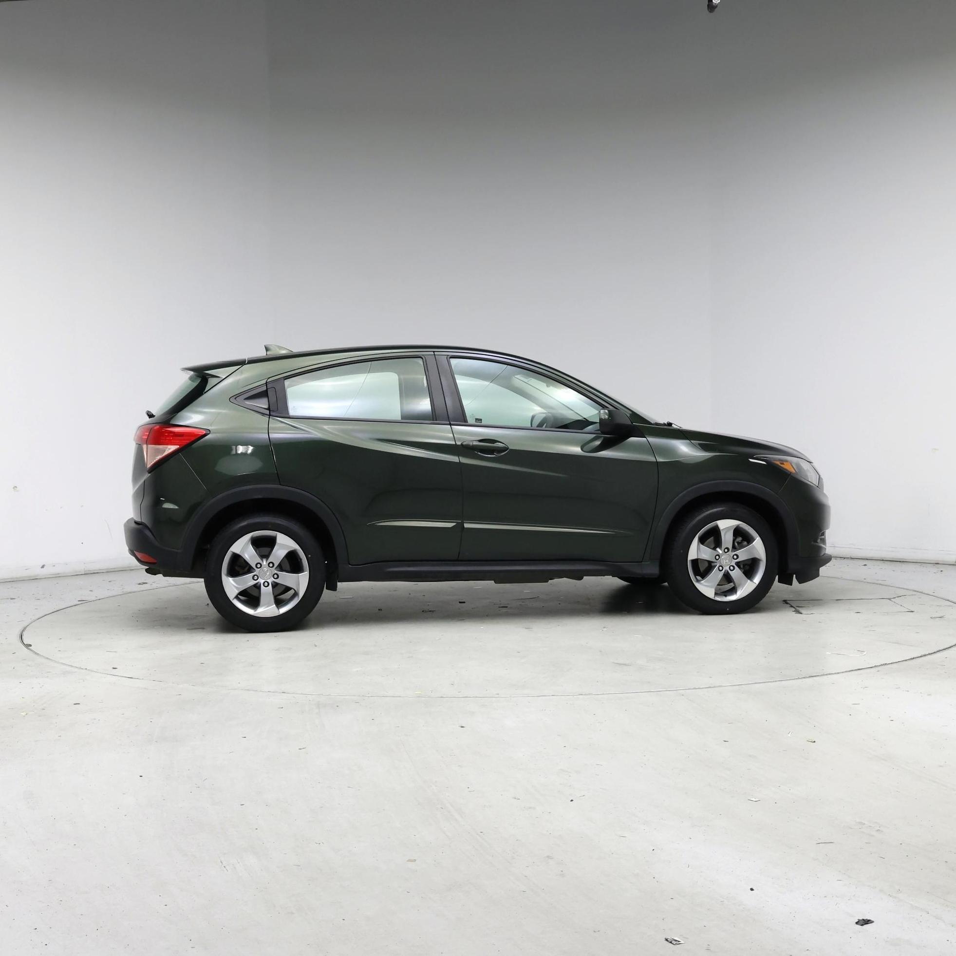 Thumbnail: 2016 Honda HR-V - 7