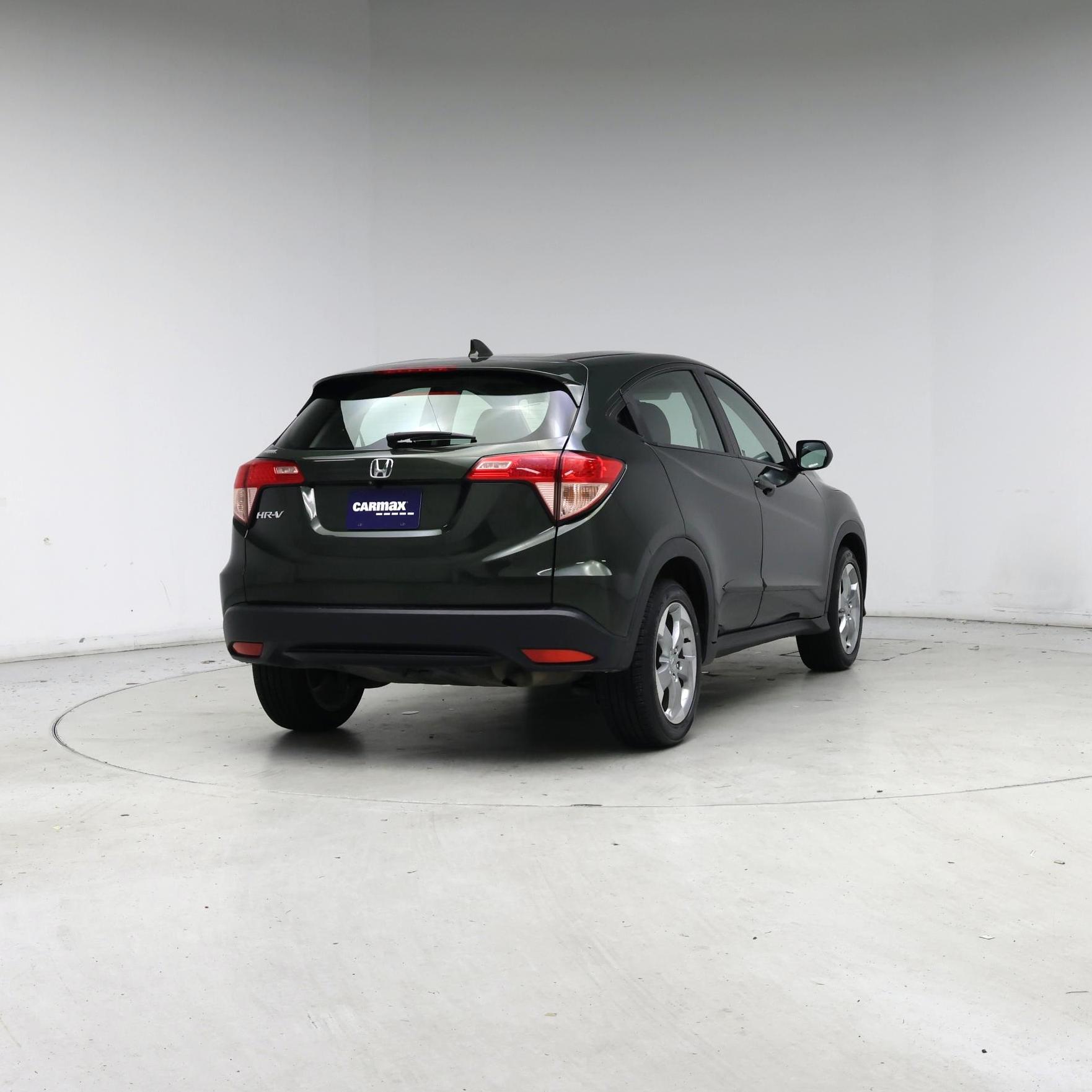 Thumbnail: 2016 Honda HR-V - 8