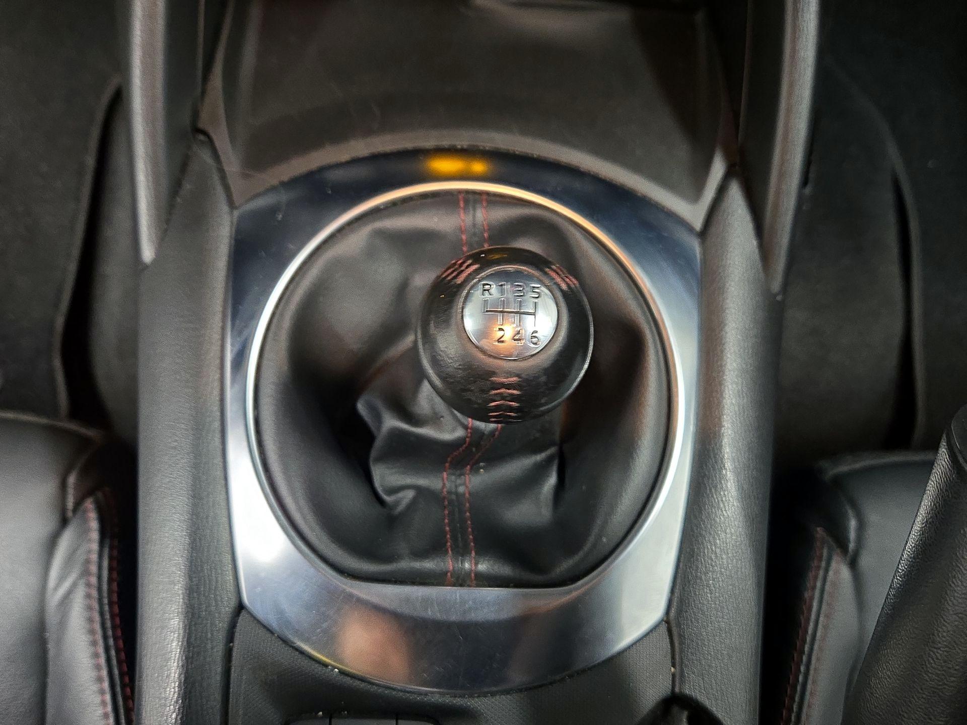 Thumbnail: 2018 Mazda MX-5 Miata - 17