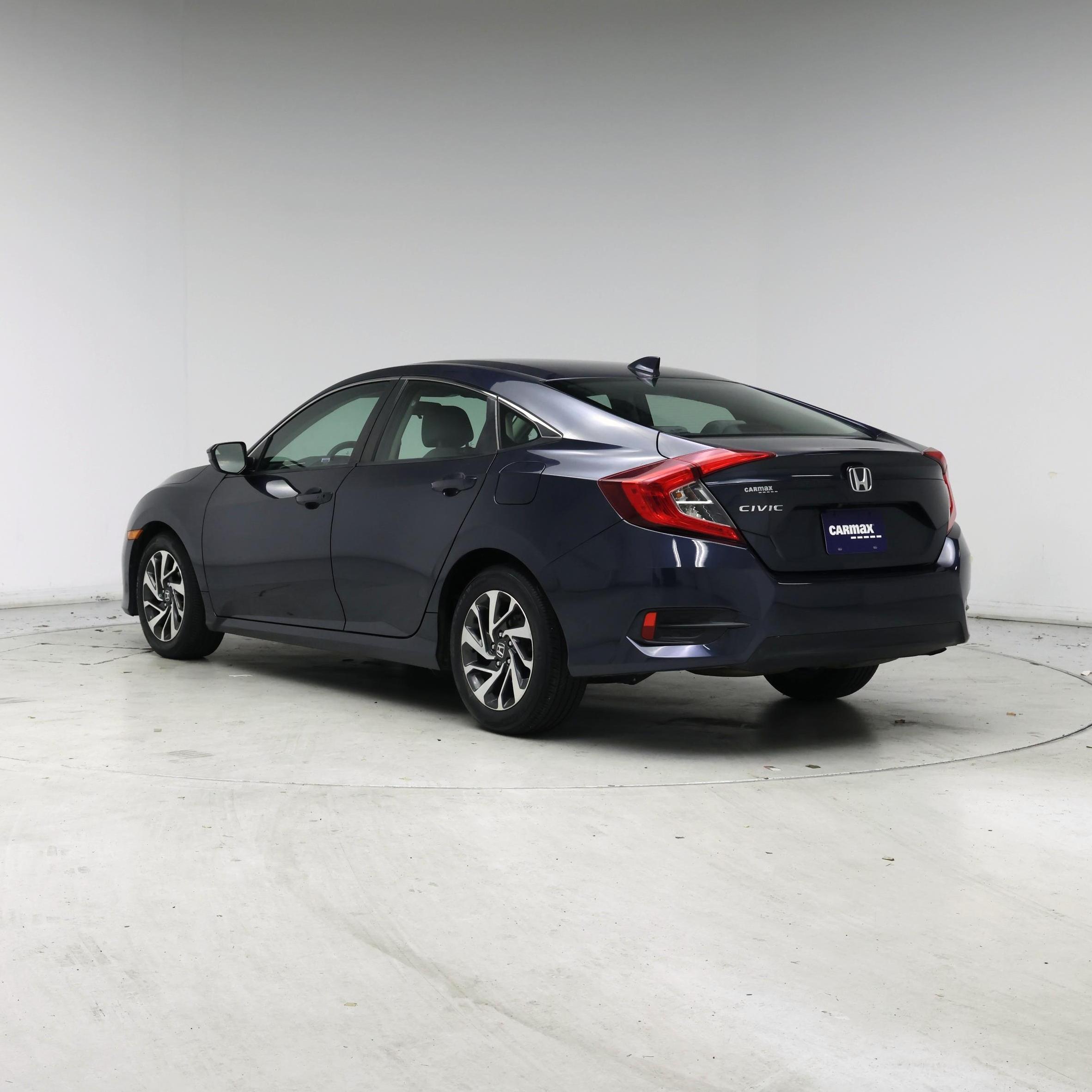 Thumbnail: 2017 Honda Civic - 2