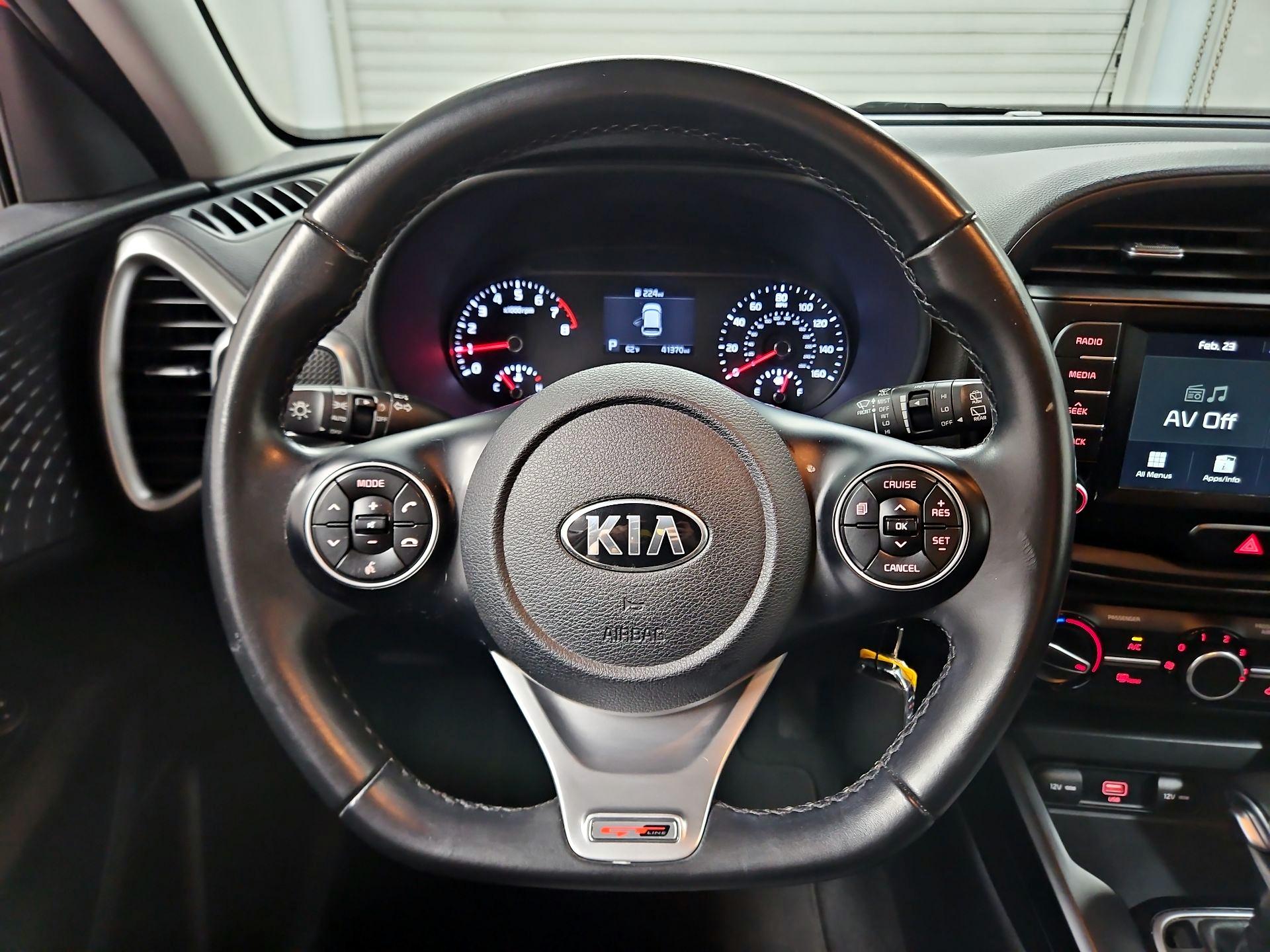 Thumbnail: 2020 Kia Soul - 10