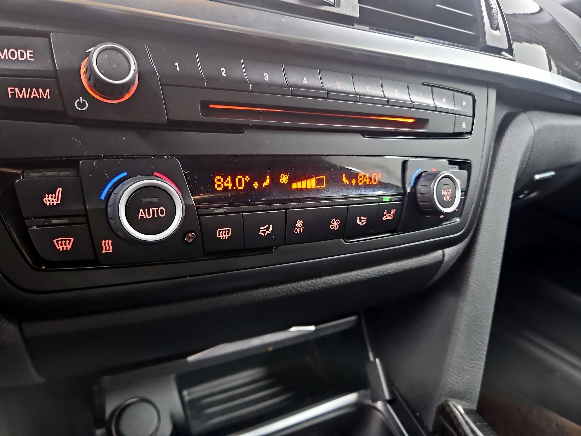 Thumbnail: 2015 BMW 4 Series - 17