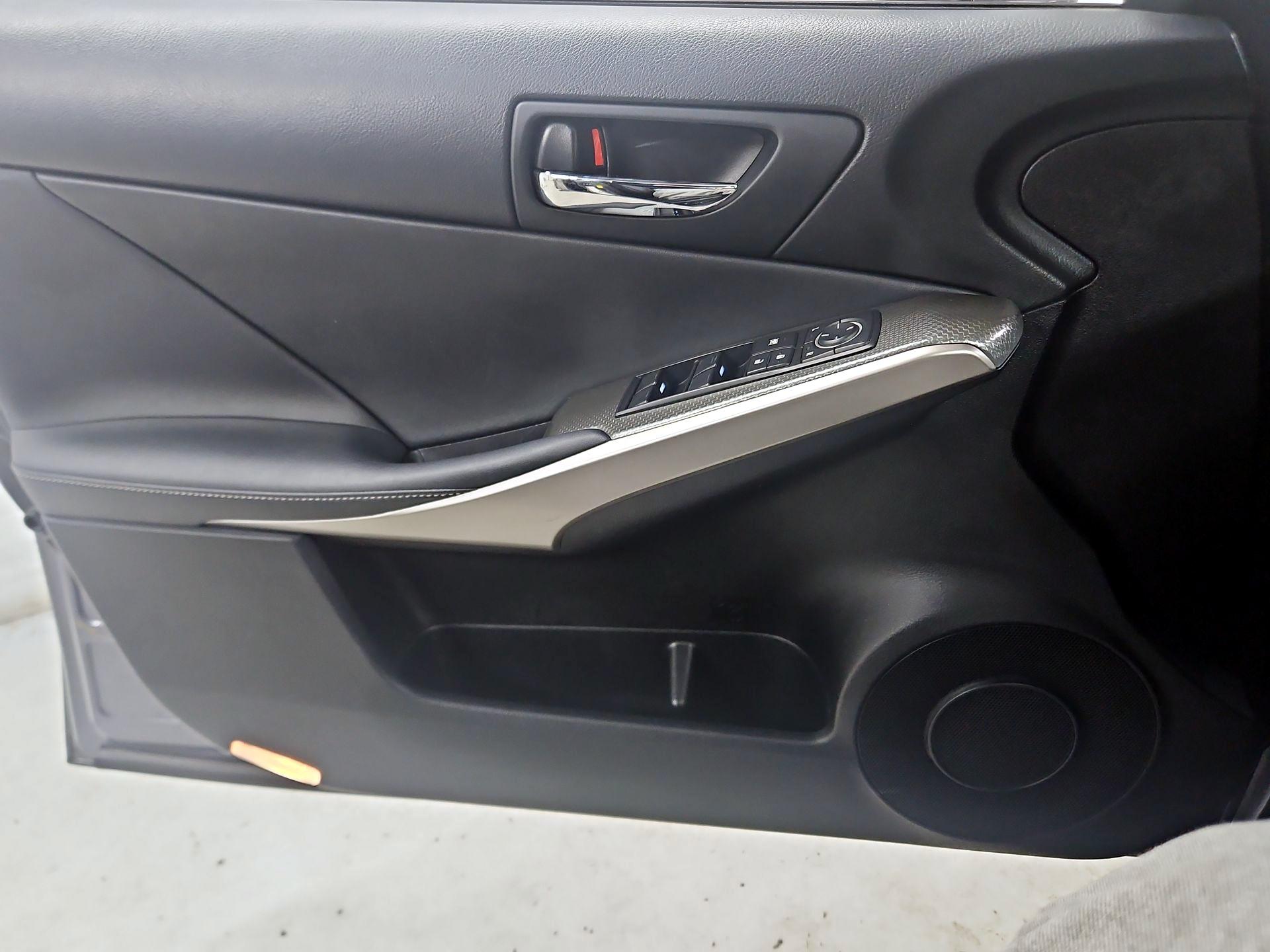 Thumbnail: 2015 Lexus IS - 12