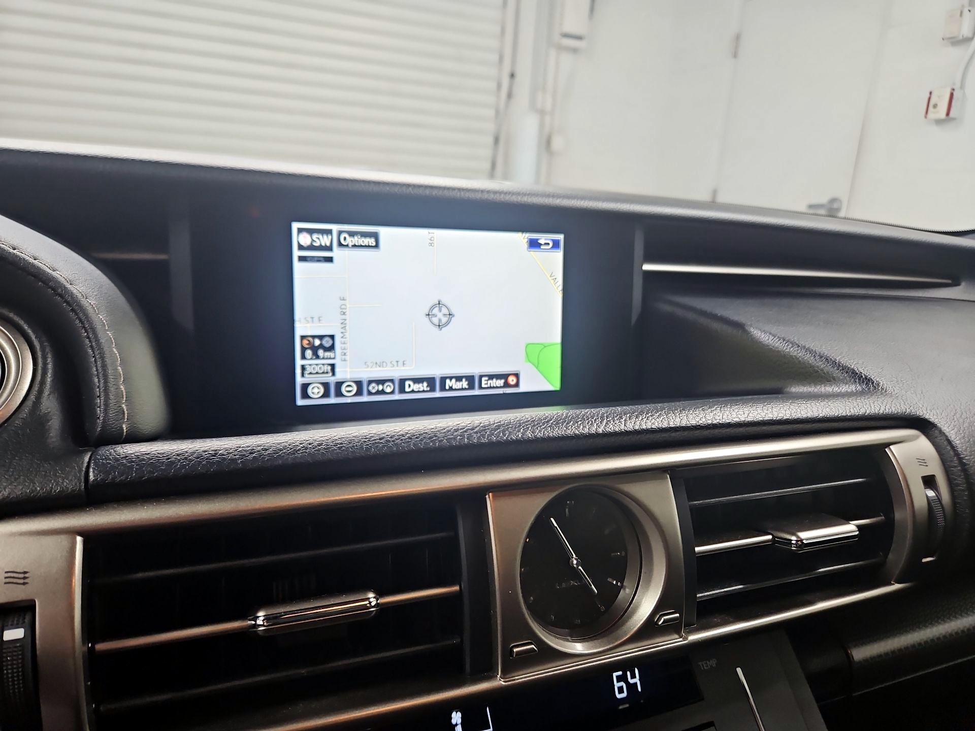 Thumbnail: 2015 Lexus IS - 14