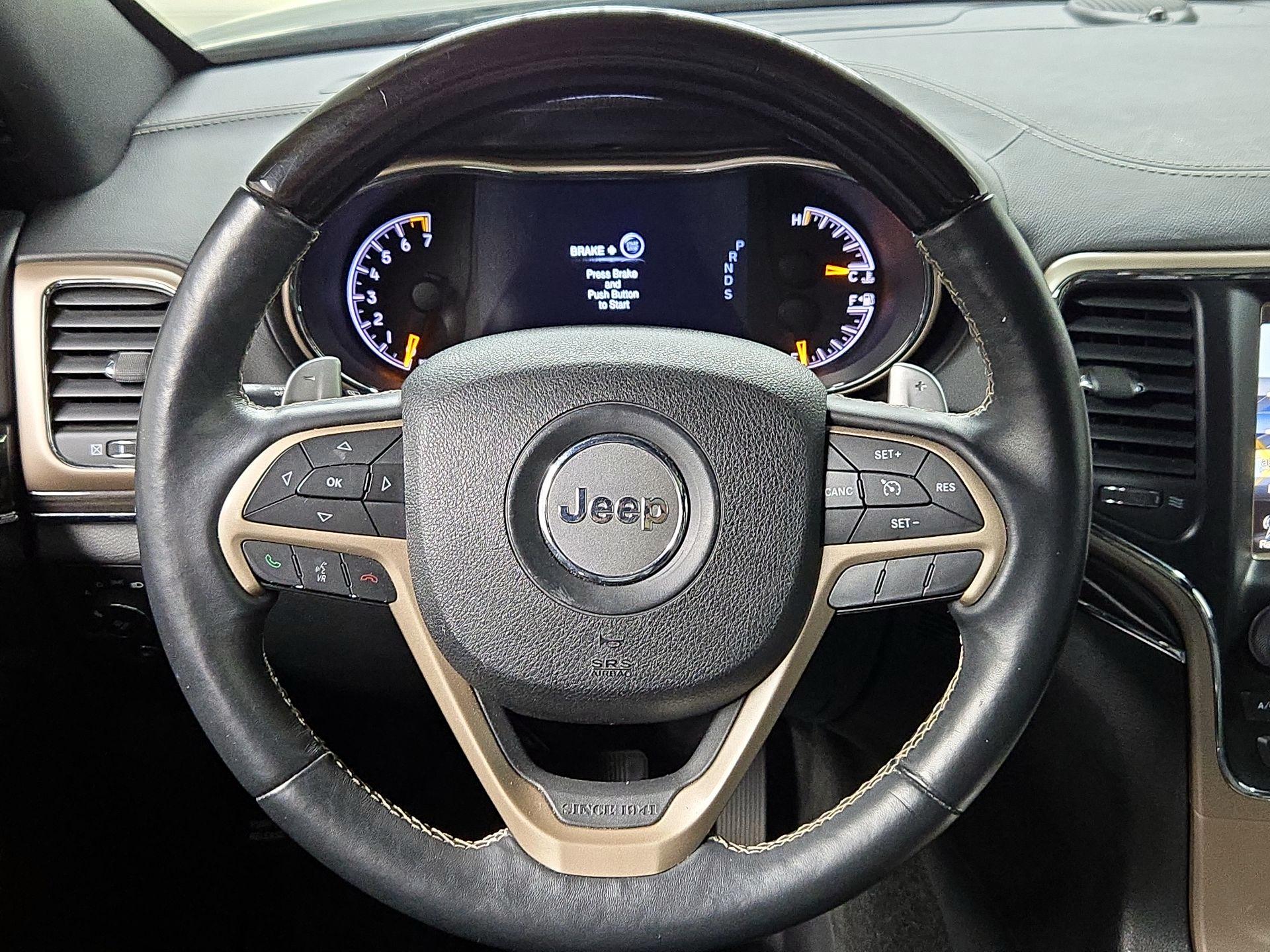 Thumbnail: 2015 Jeep Grand Cherokee - 10