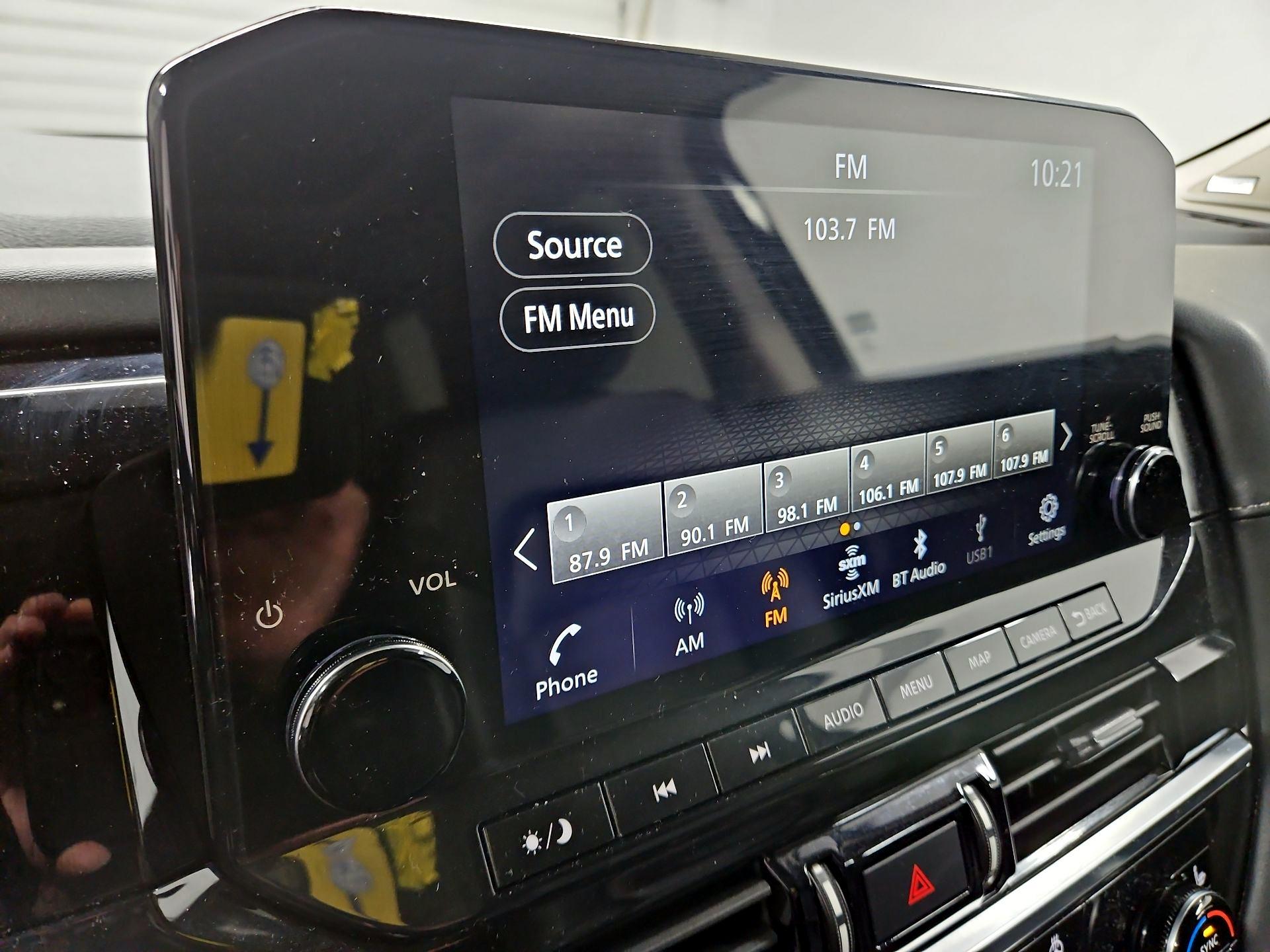 Thumbnail: 2023 Nissan Pathfinder - 16