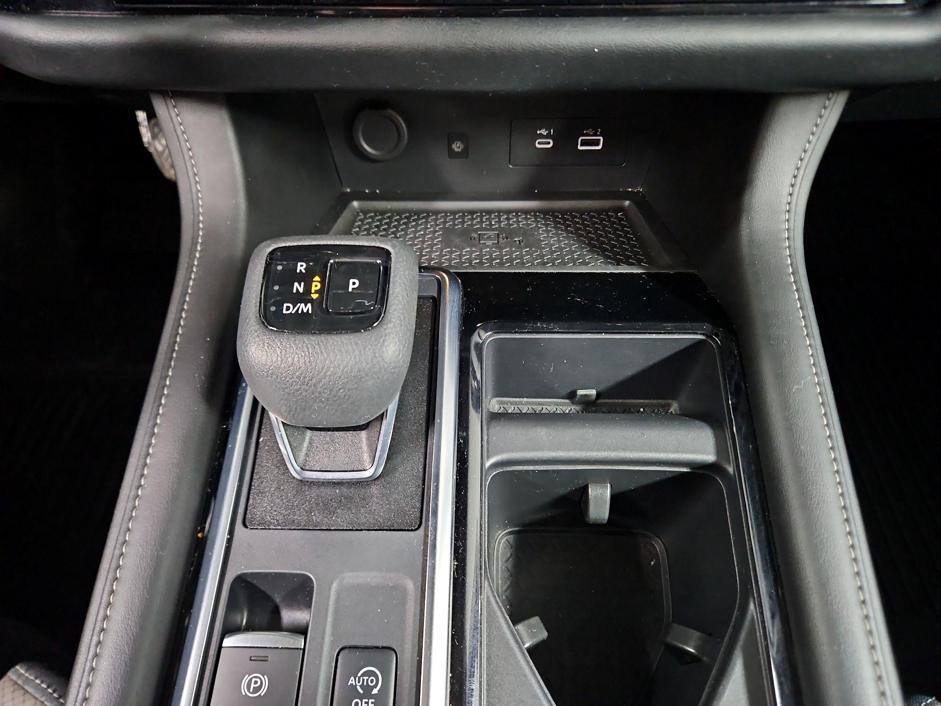 Thumbnail: 2023 Nissan Pathfinder - 18